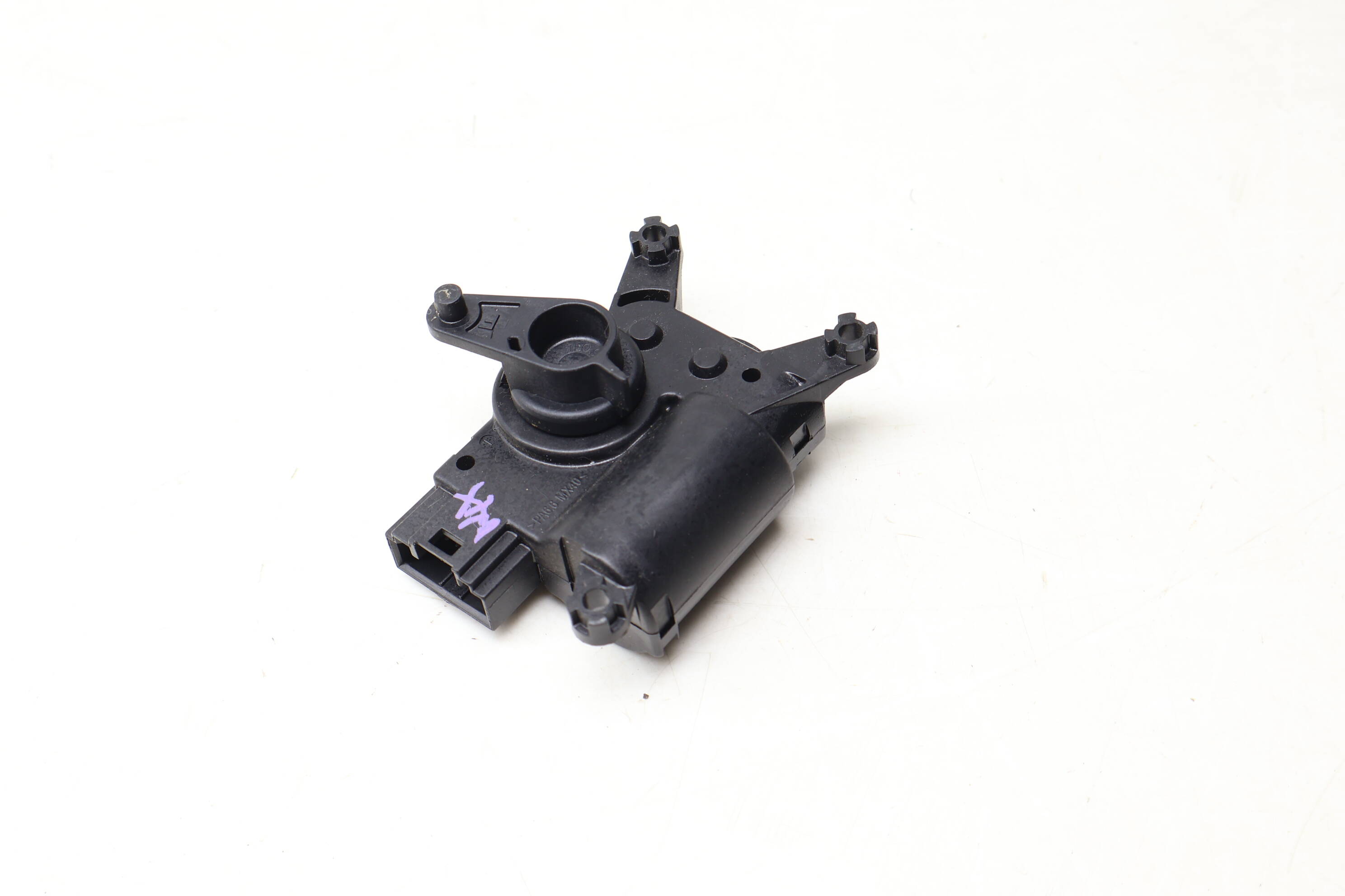 Hvac Flap / Servo Air Motor / Actuator 7L0907511AJ 95562490601