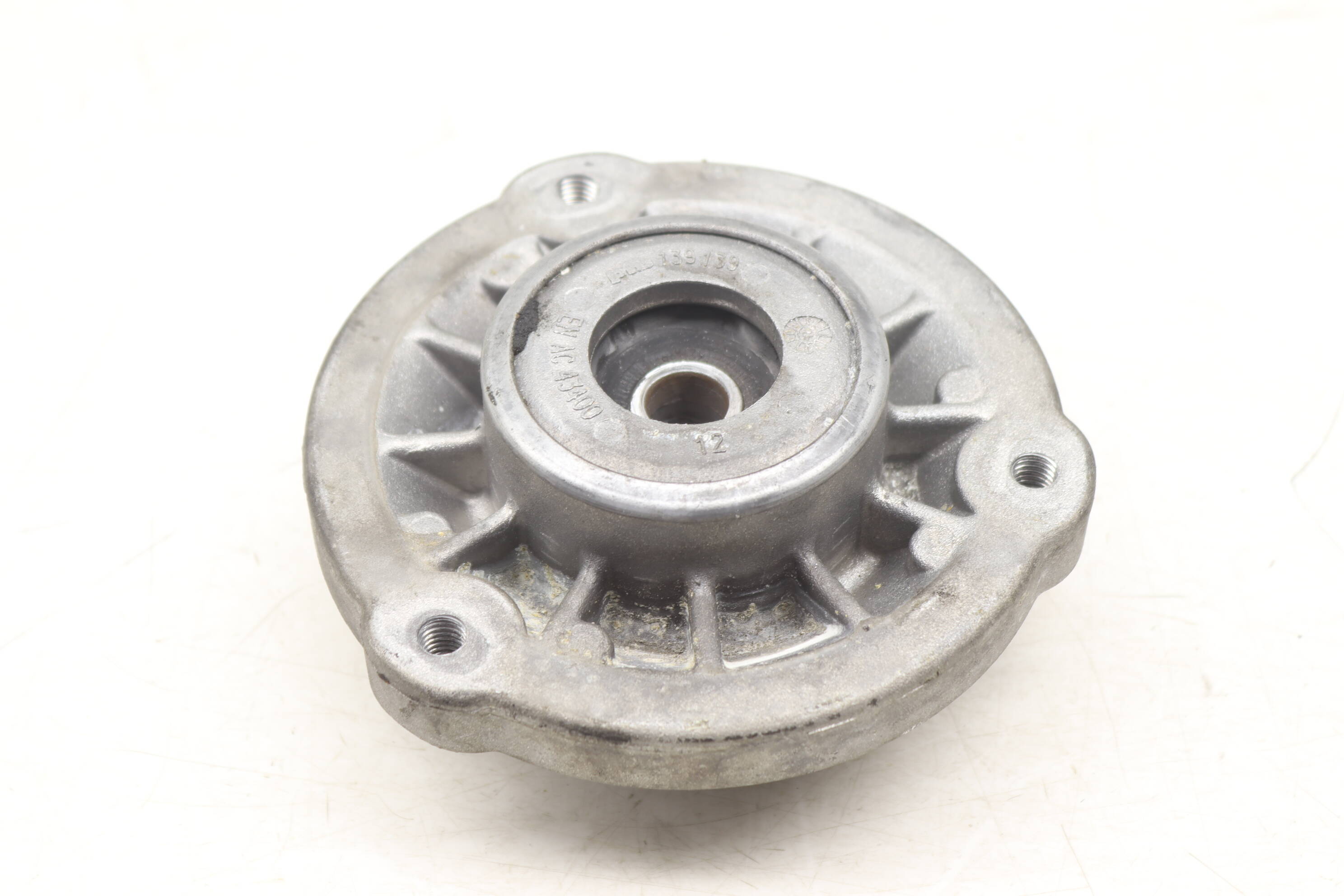 Upper&#x20;Strut&#x20;&#x2F;&#x20;Shock&#x20;Mount&#x20;31306850031