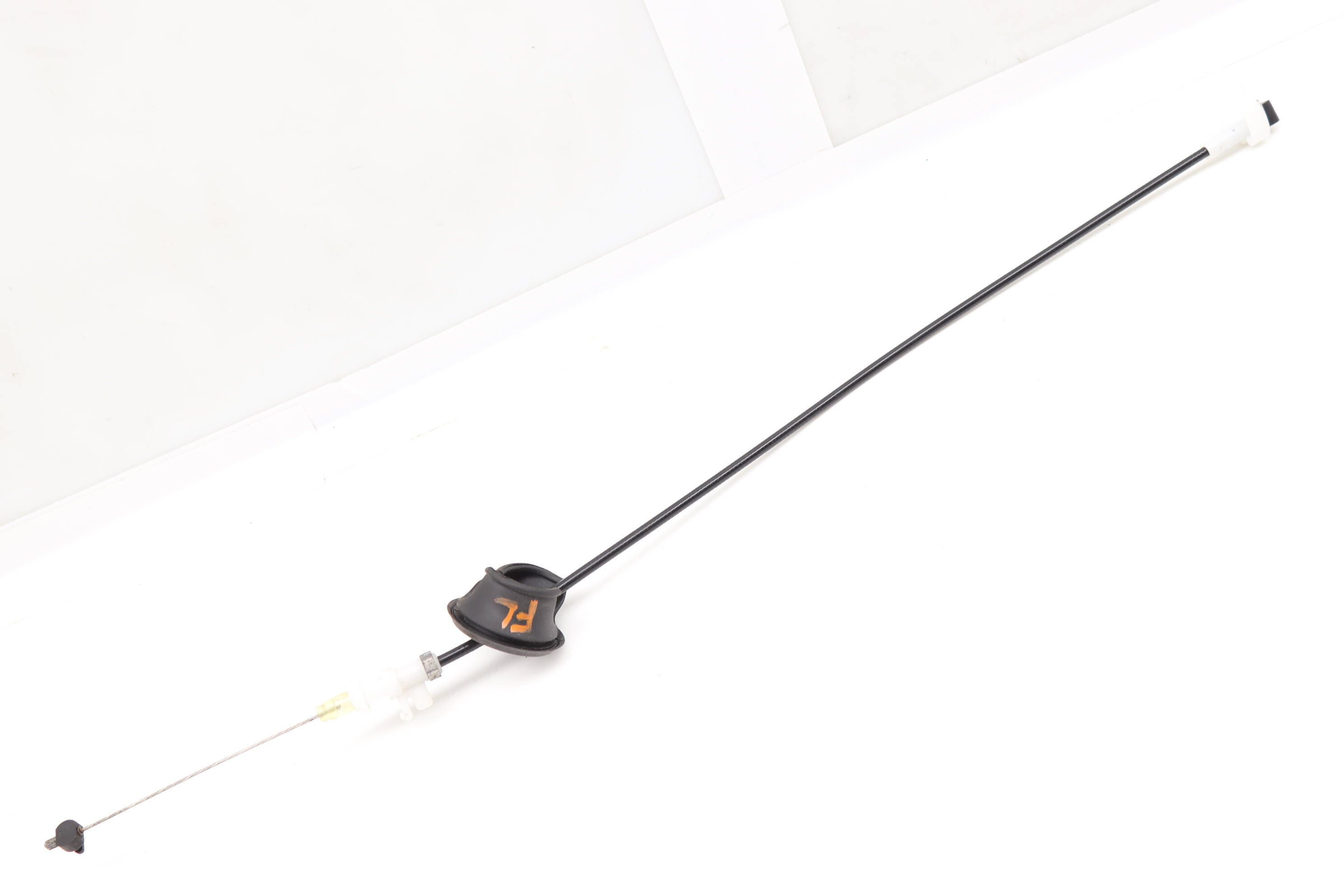 Interior&#x20;Door&#x20;Handle&#x20;Release&#x20;&#x2F;&#x20;Bowden&#x20;Cable&#x20;4G8837085