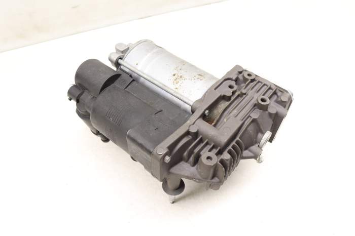茈ページ BMW Air Suspension Compressor / Pump (X5, X6) 37206789938