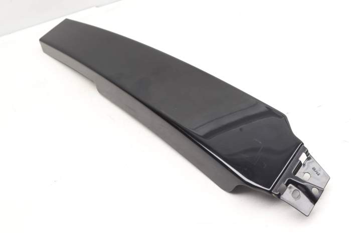 Exterior B Pillar Trim 8P4853289A main product photo