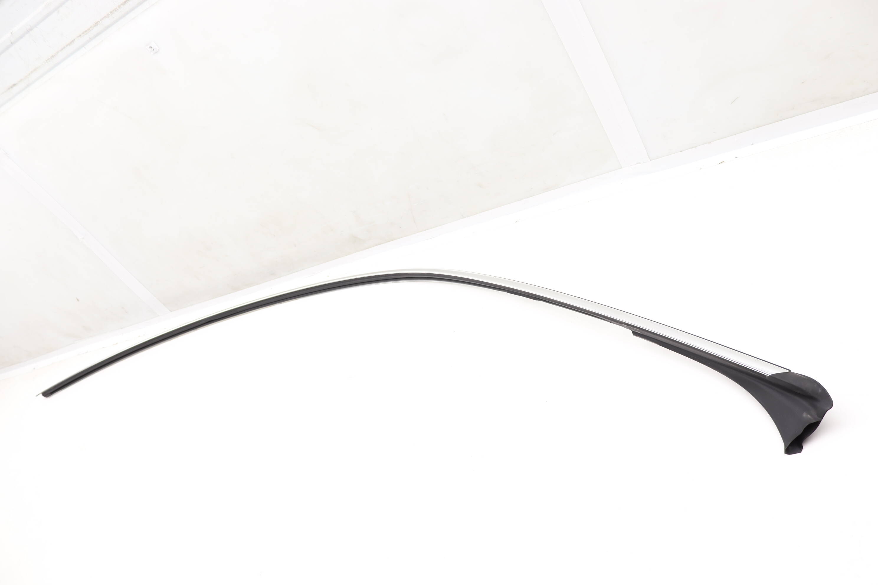 Upper Door Trim / Roof Molding 9J1853262A