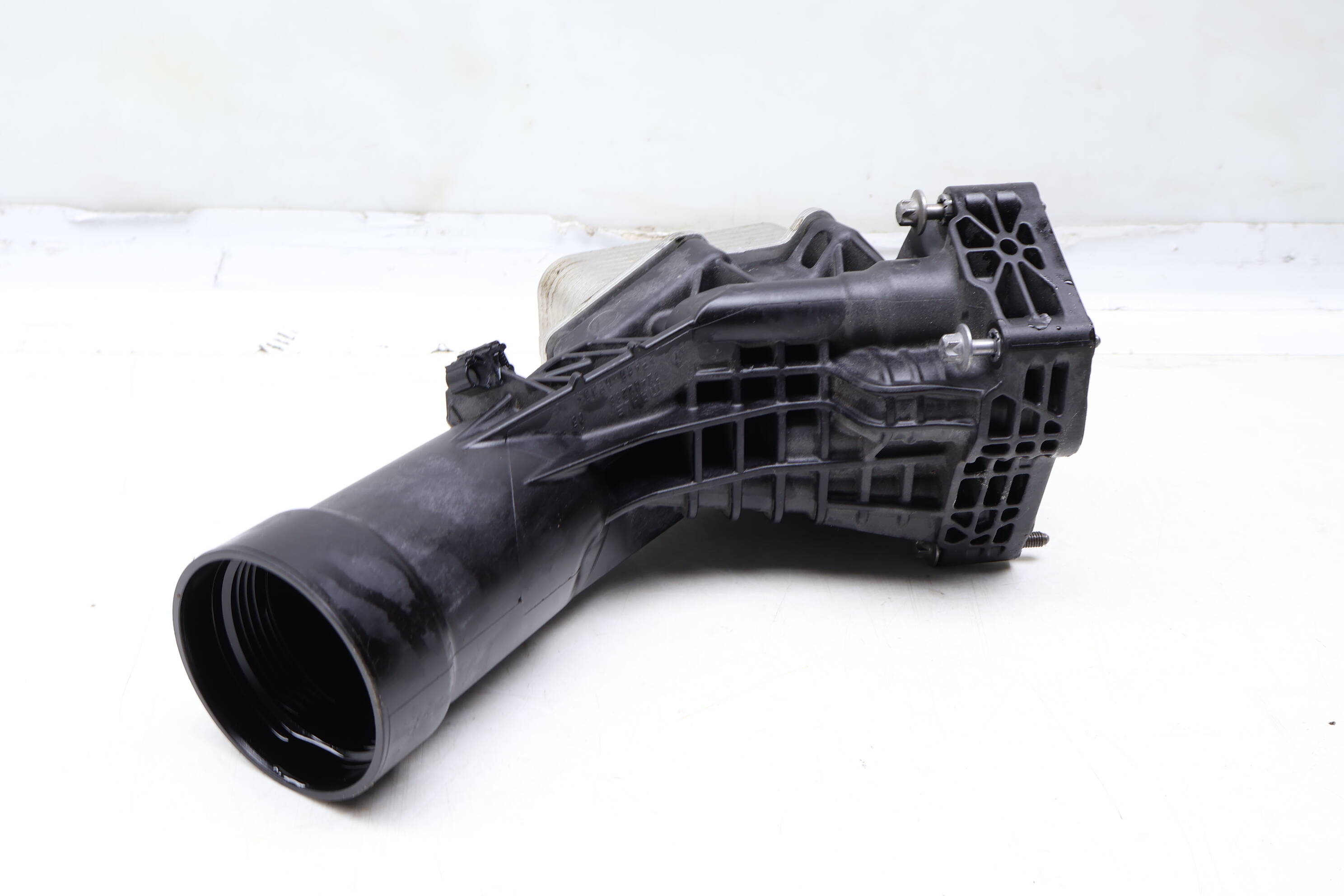 Engine&#x20;Oil&#x20;Filter&#x20;Housing&#x20;W&#x2F;&#x20;Cooler&#x20;11428580414