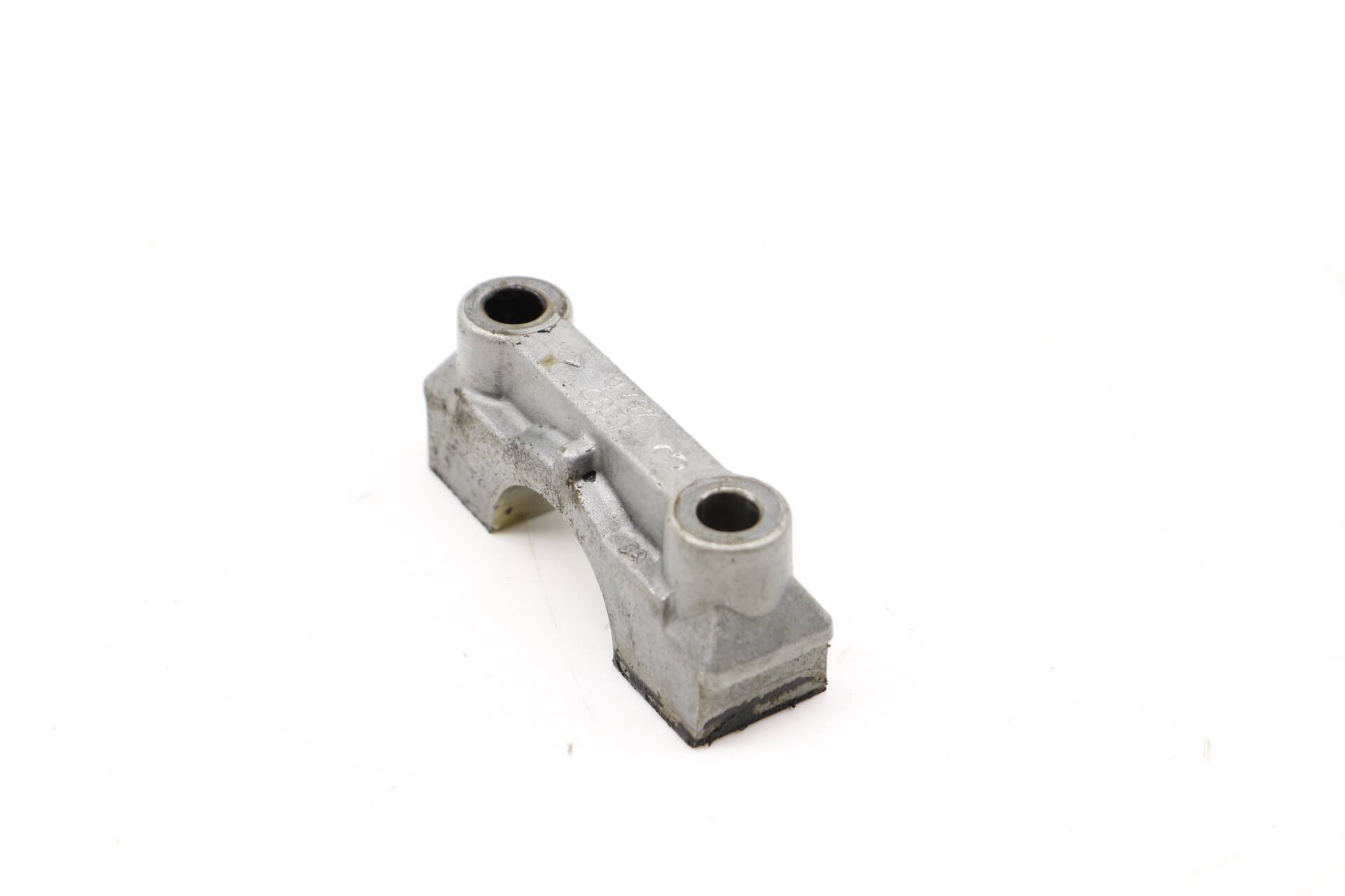 Cam / Camshaft Bearing Cap - 3 457G-3