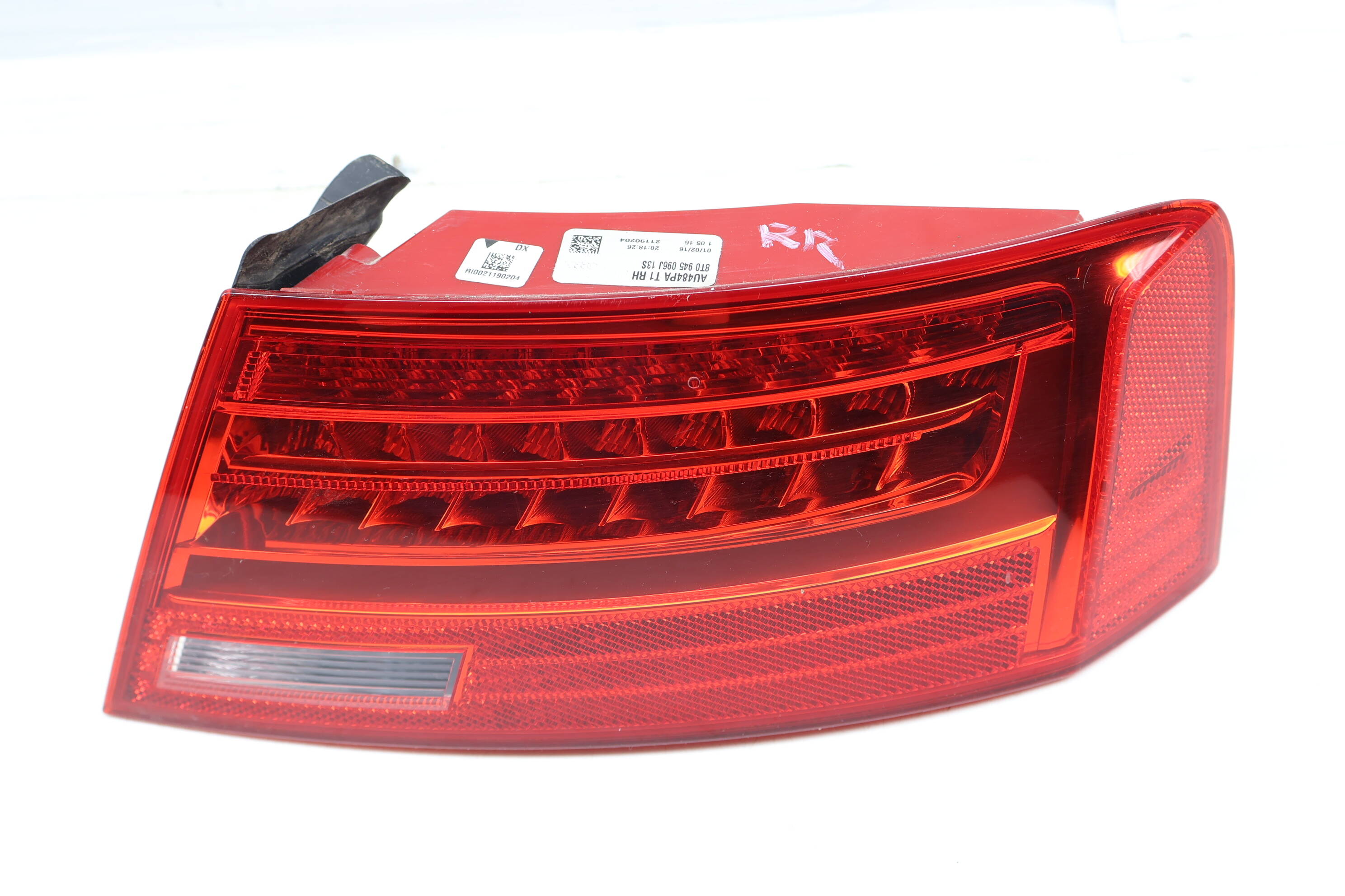 Outer Led Tail Light / Lamp 8T0945096J