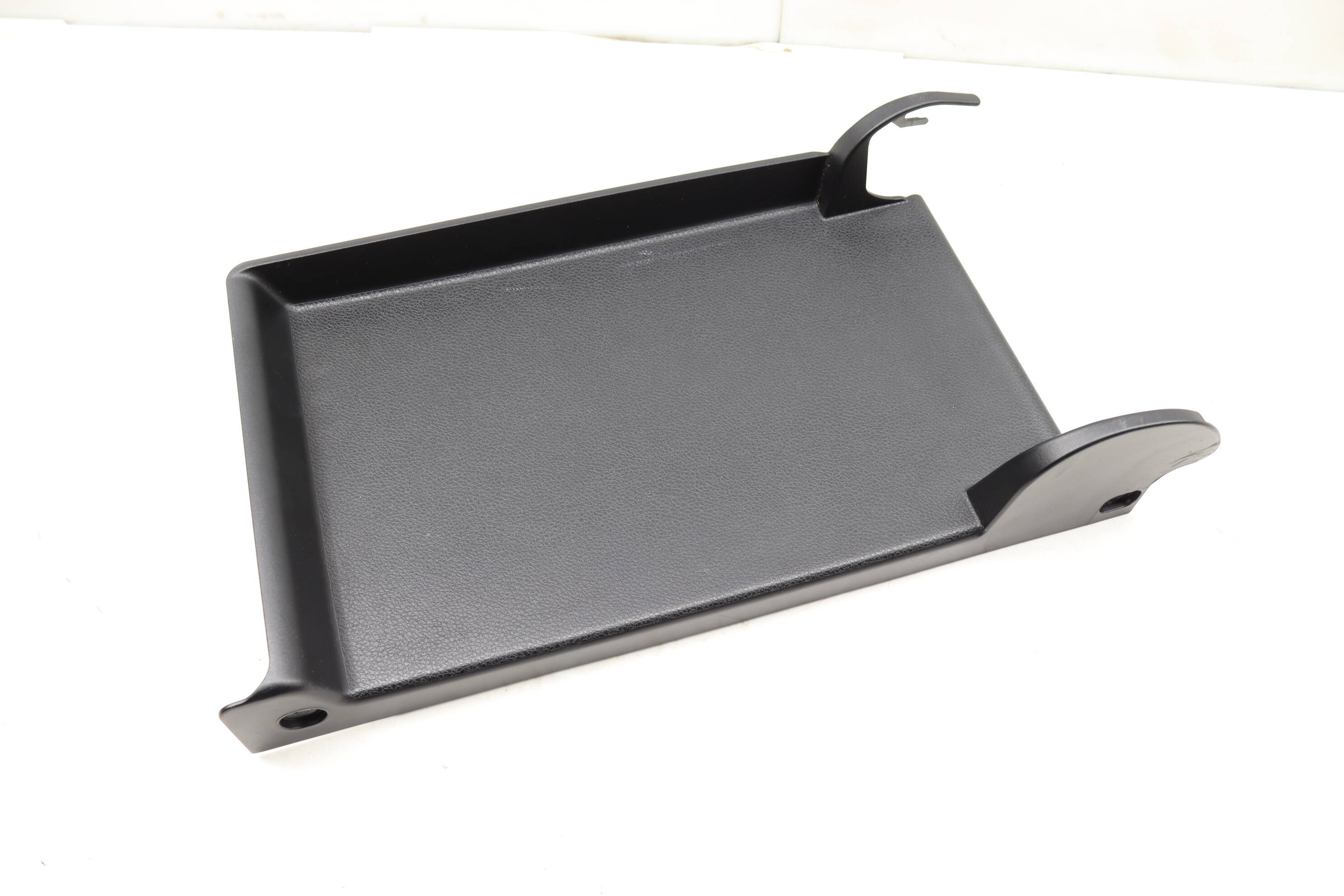 Armrest&#x20;Trim&#x20;&#x2F;&#x20;Cover&#x20;2049230122