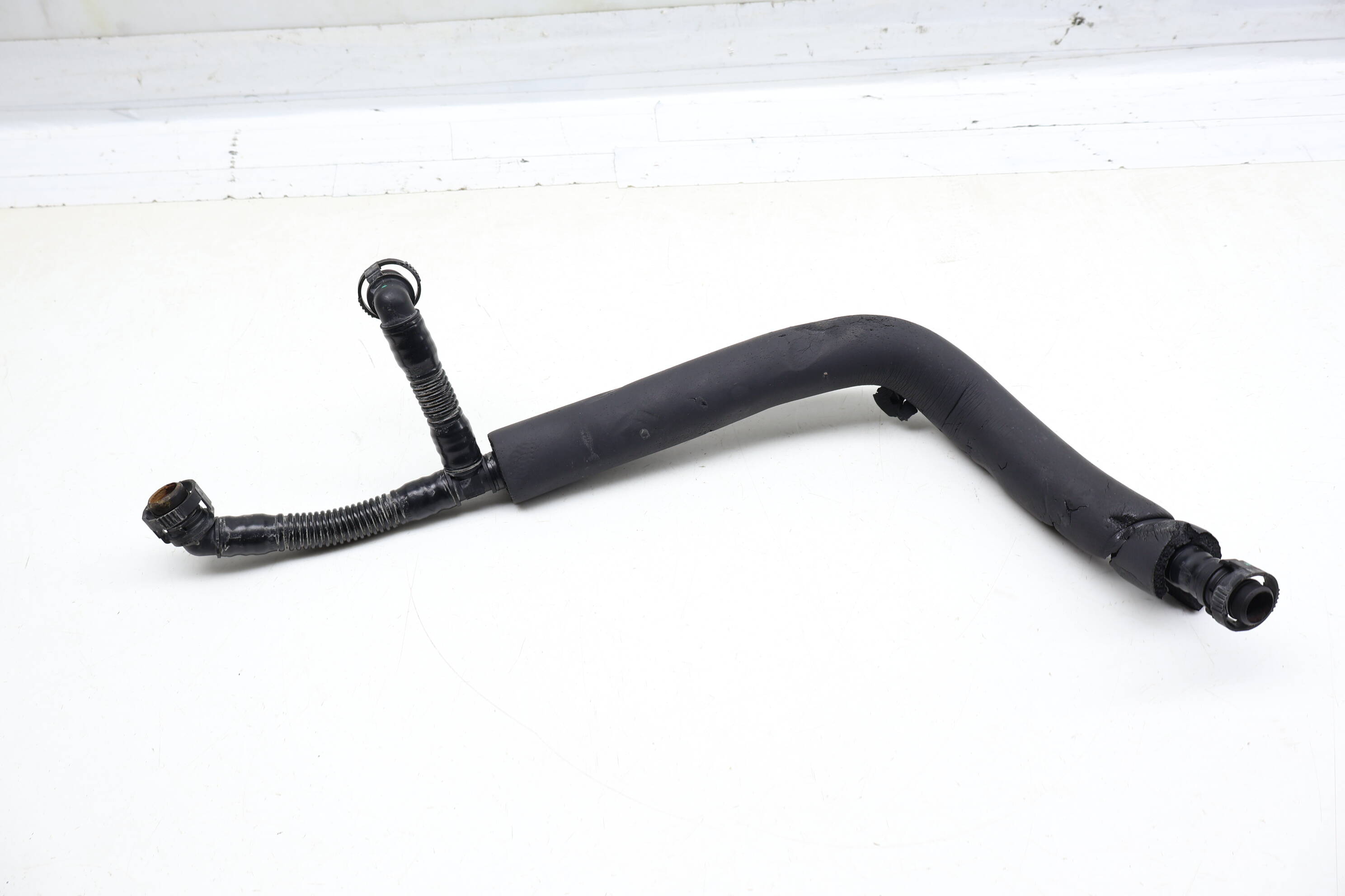 Crankcase Breather / Vent Hose 11157559528
