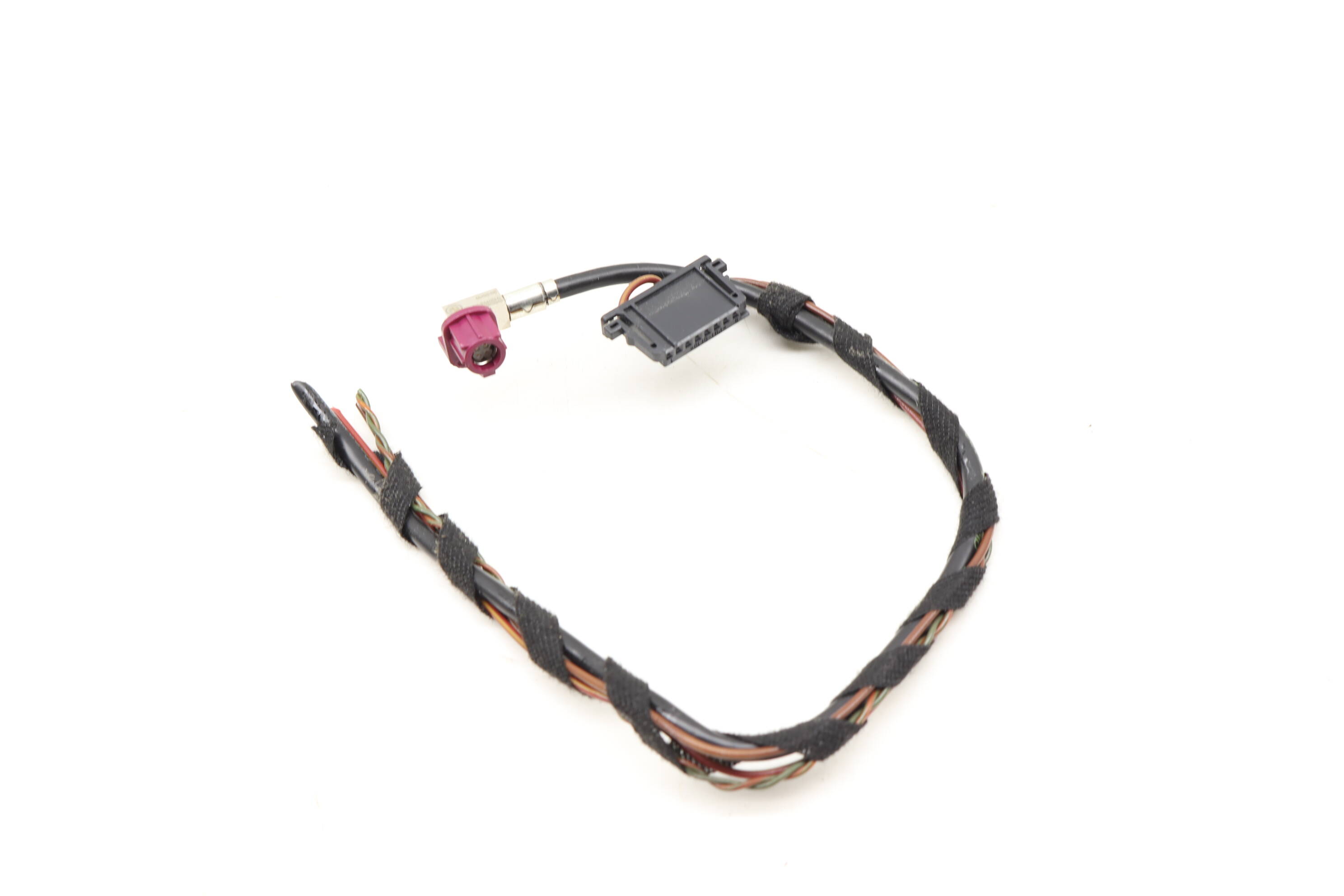 Nav Info Display Screen Wiring Connector / Pigtail