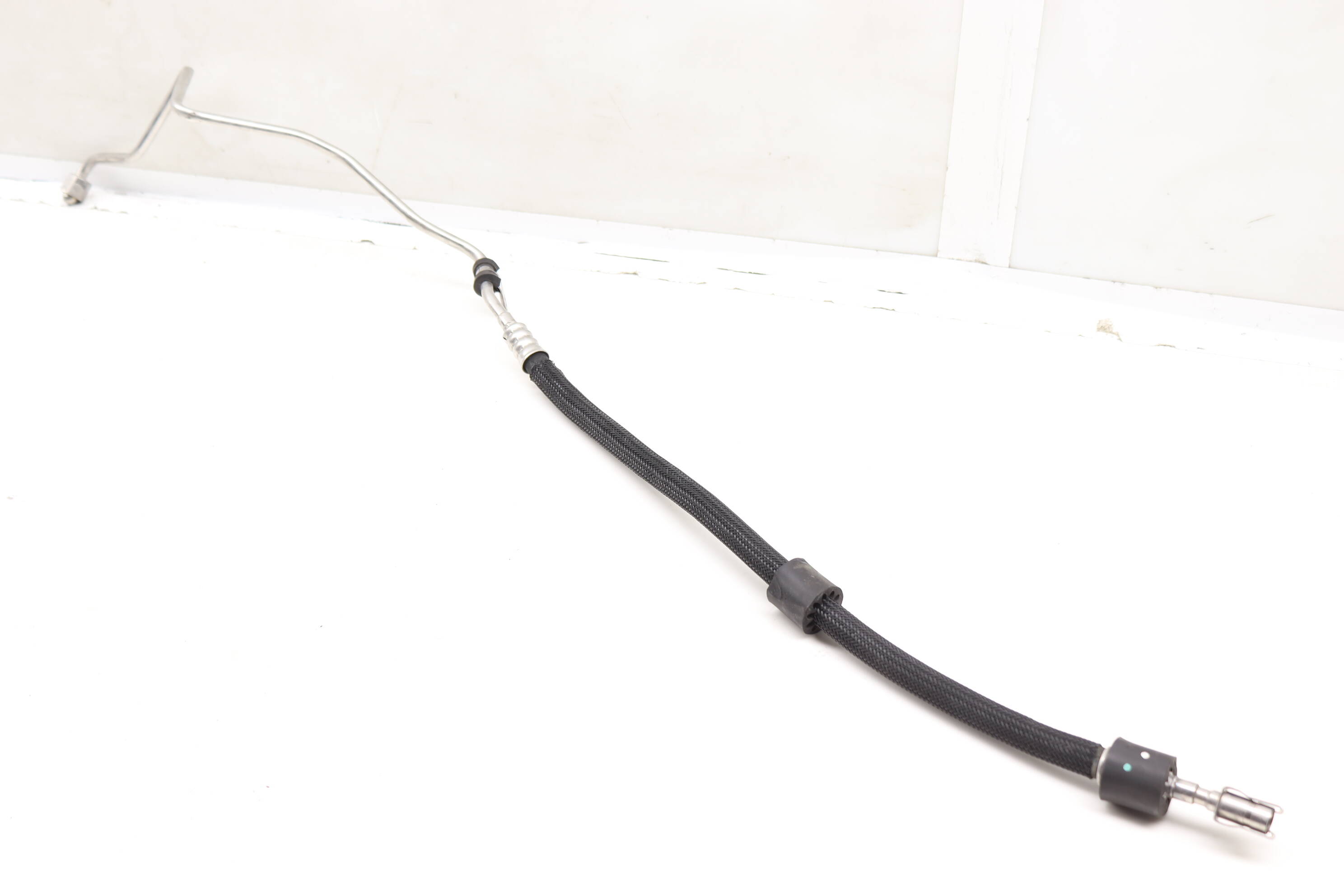 Fuel Line / Pipe (Feed) 13537605016