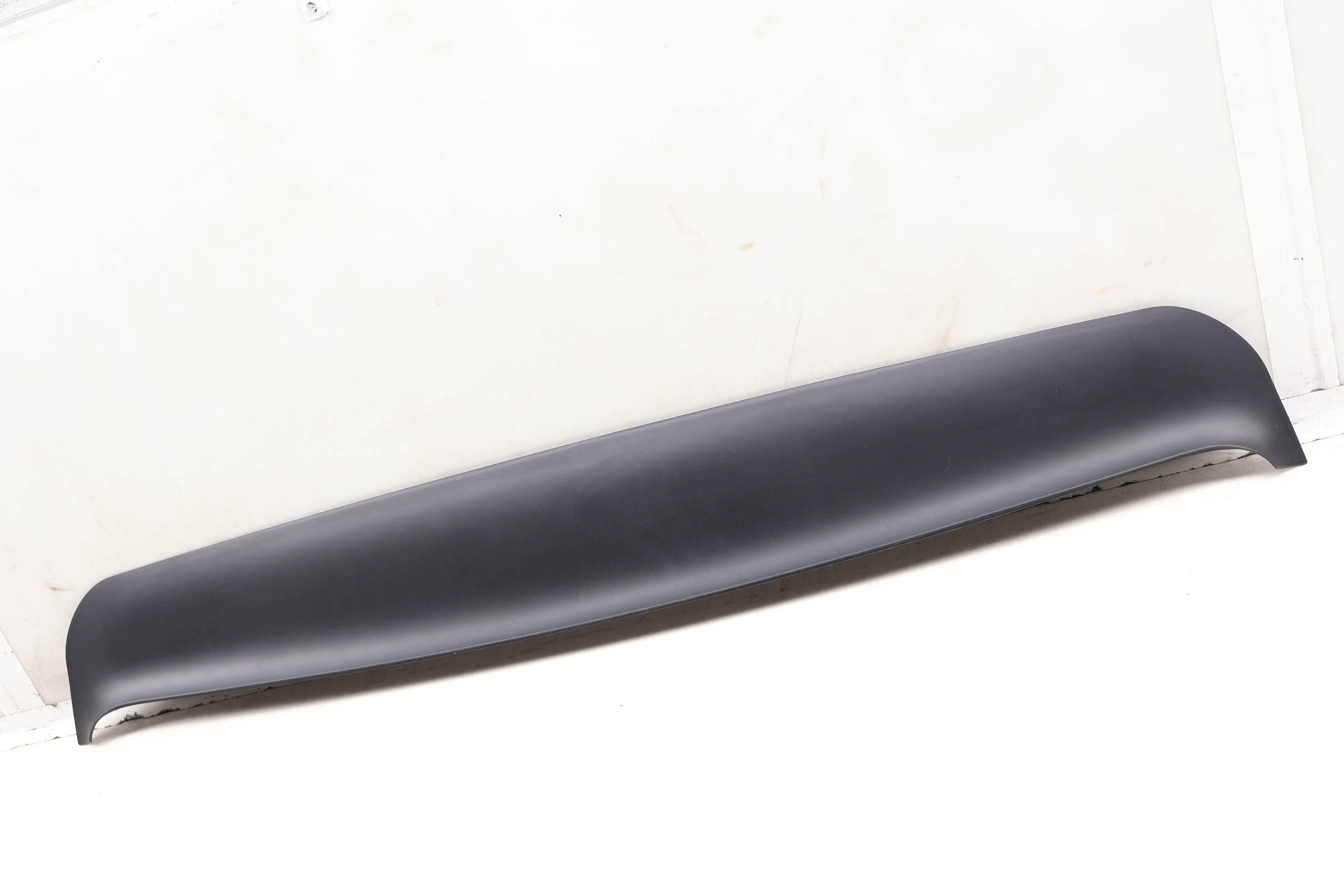 Upper Trunk / Hatch Trim 7L5867604