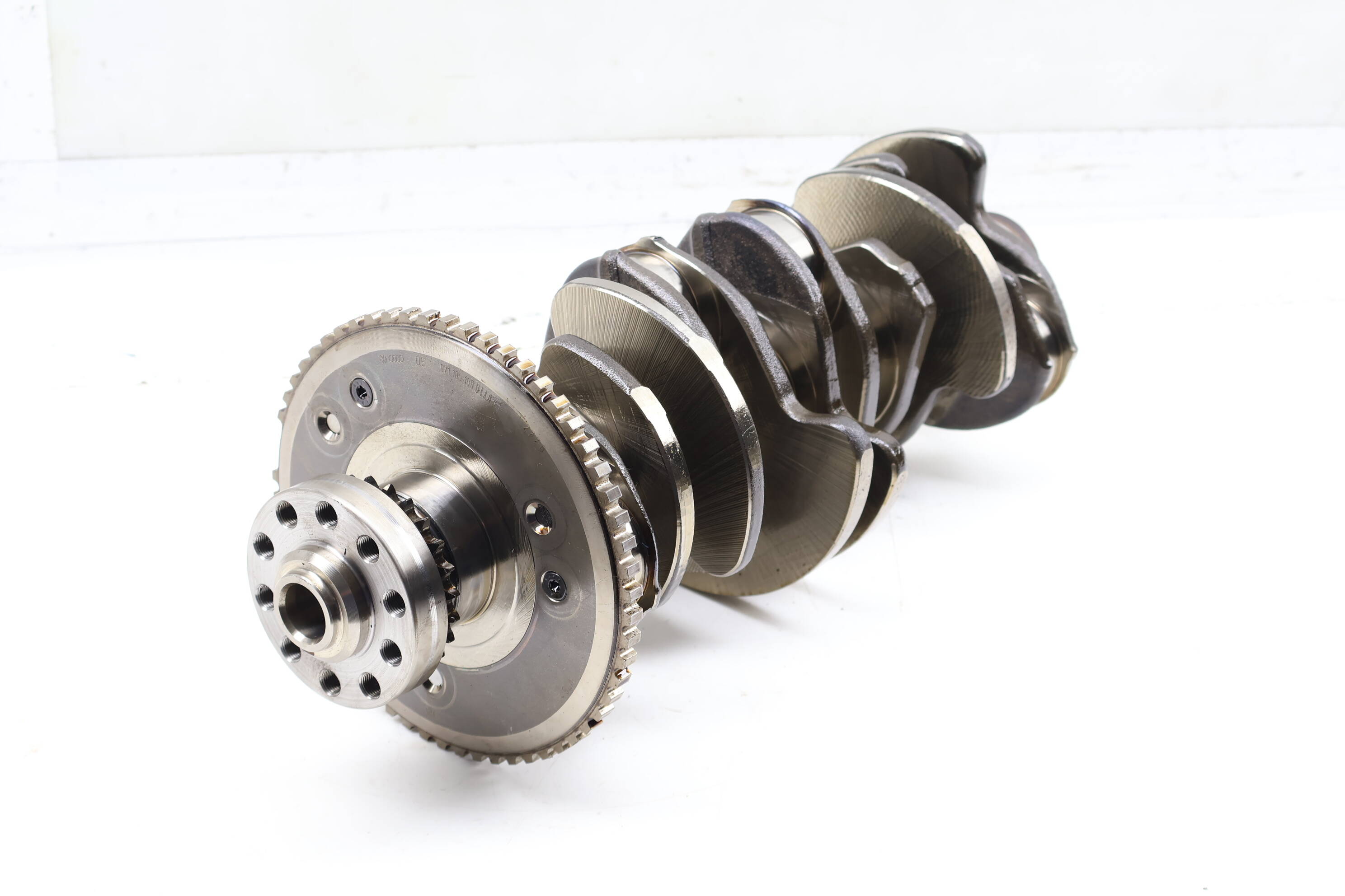 Crankshaft / Crank Shaft 95810201121