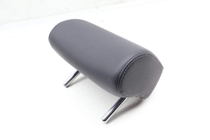 Center Headrest / Head Rest 561885902P main product photo