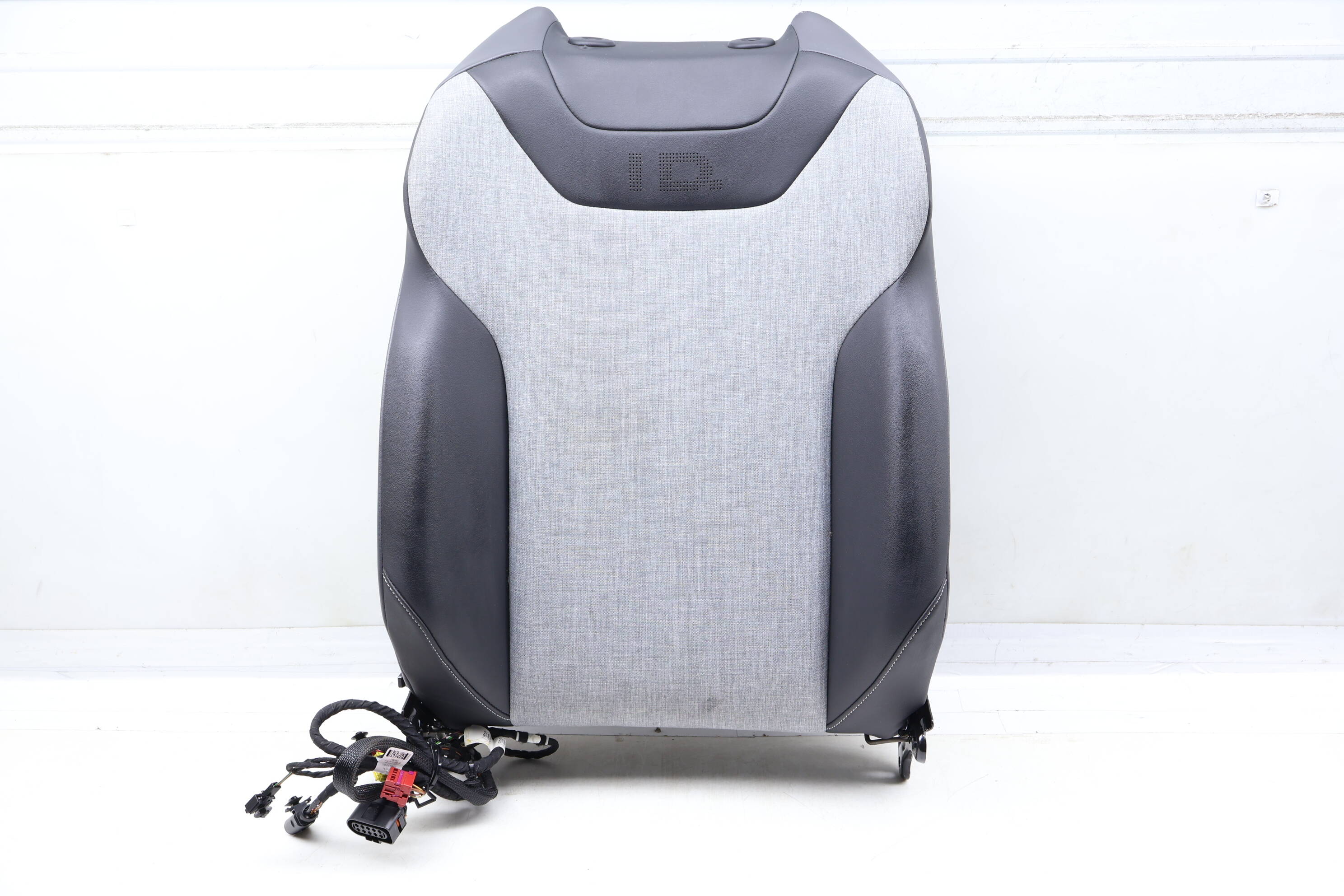 Upper Seat Backrest Cushion Assembly 11K881806