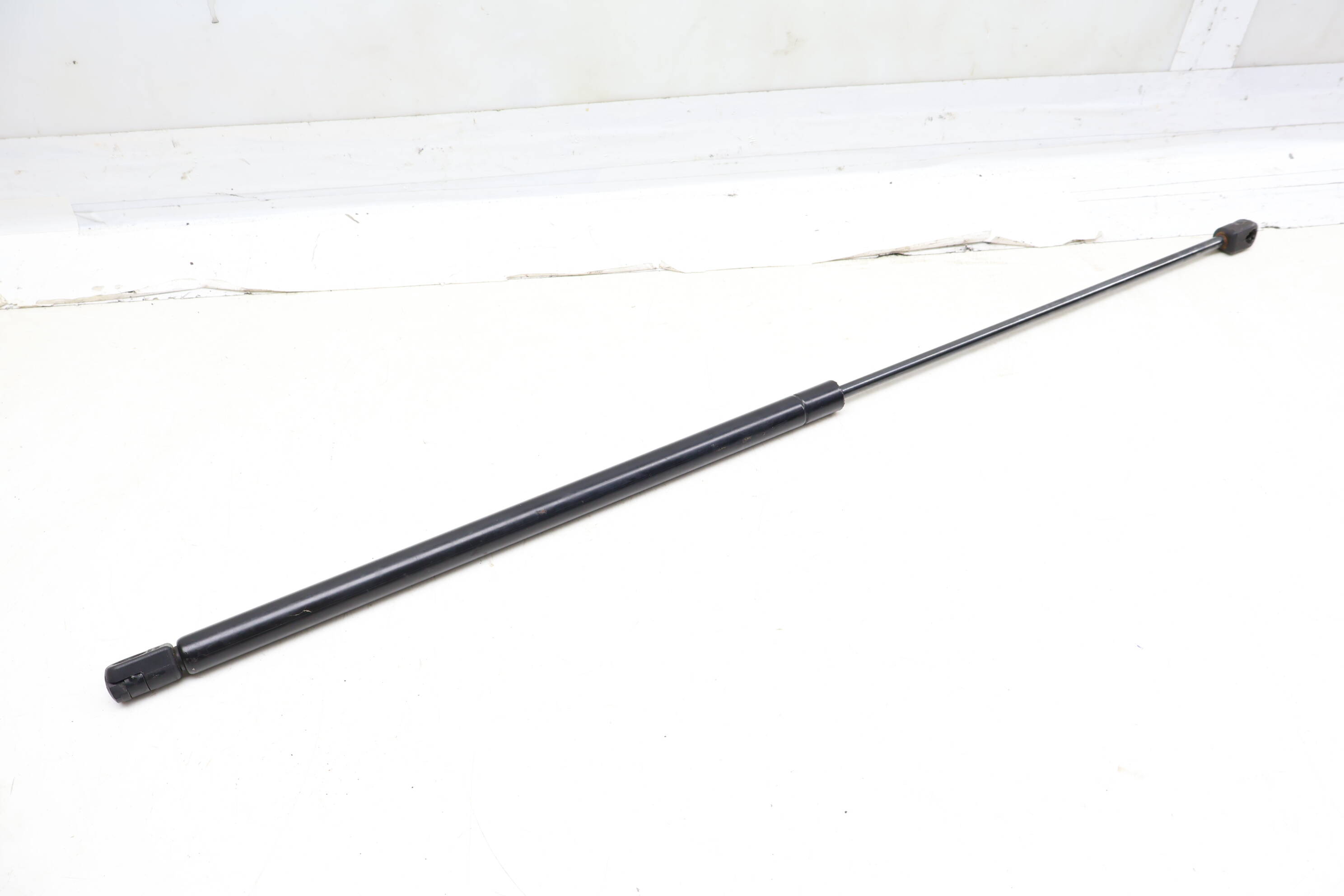 Hood Strut / Shock 4B0823359