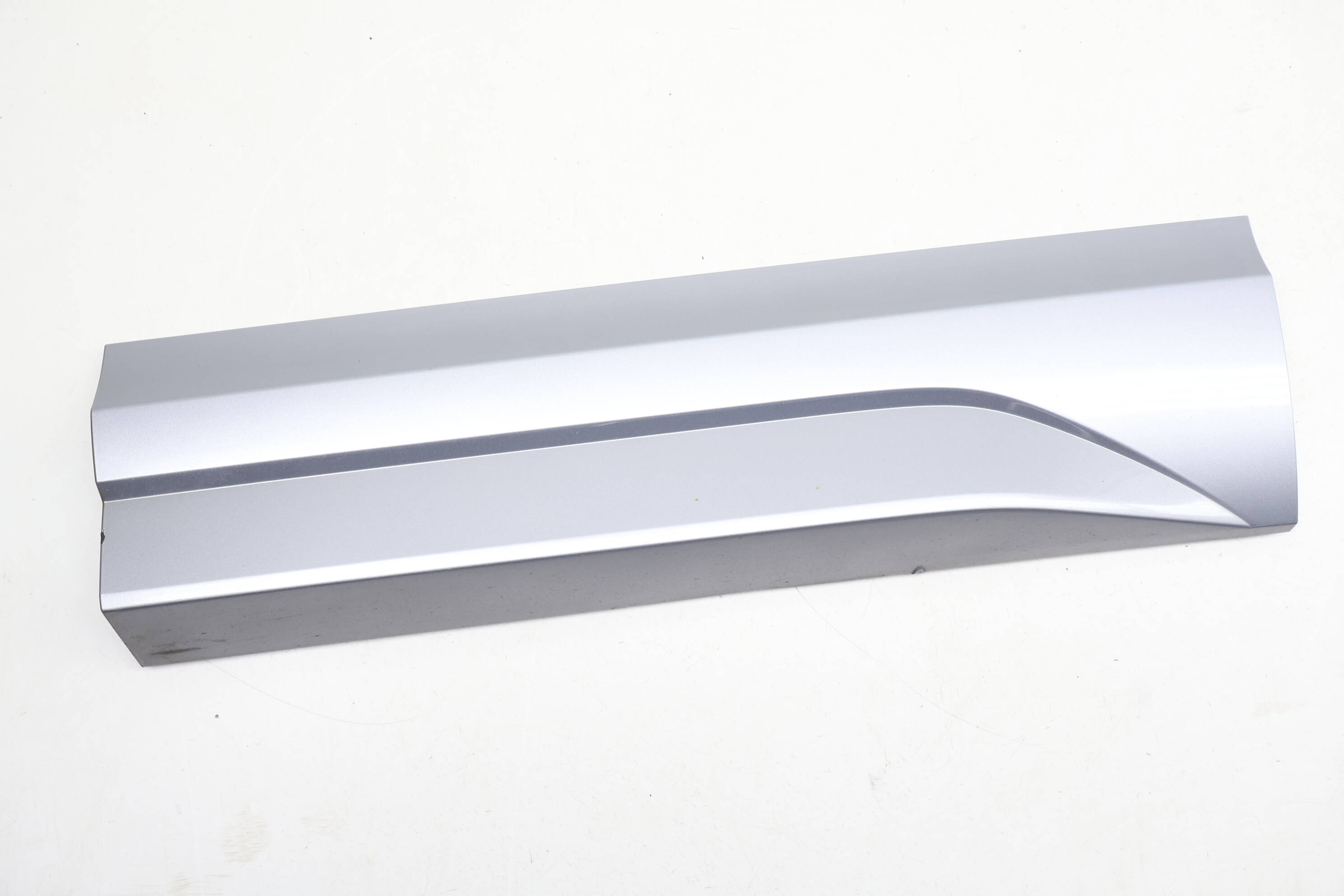 Lower Door Molding 8U0853969R