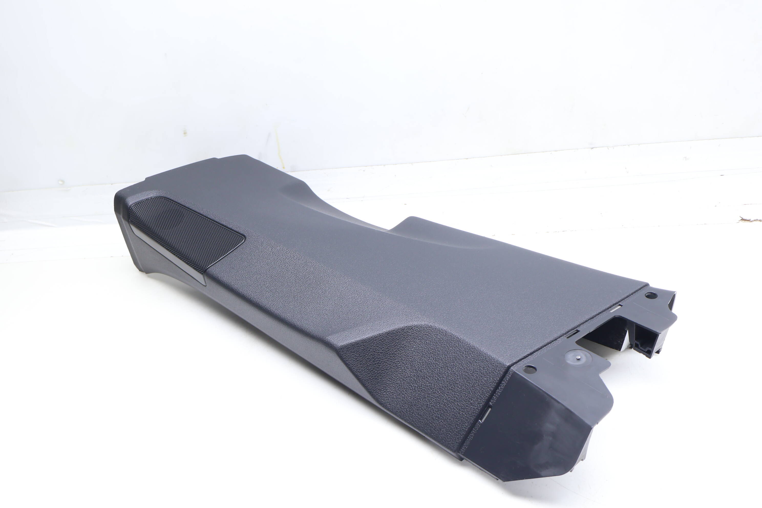 Lower B Pillar Trim / Lining 4M8867239