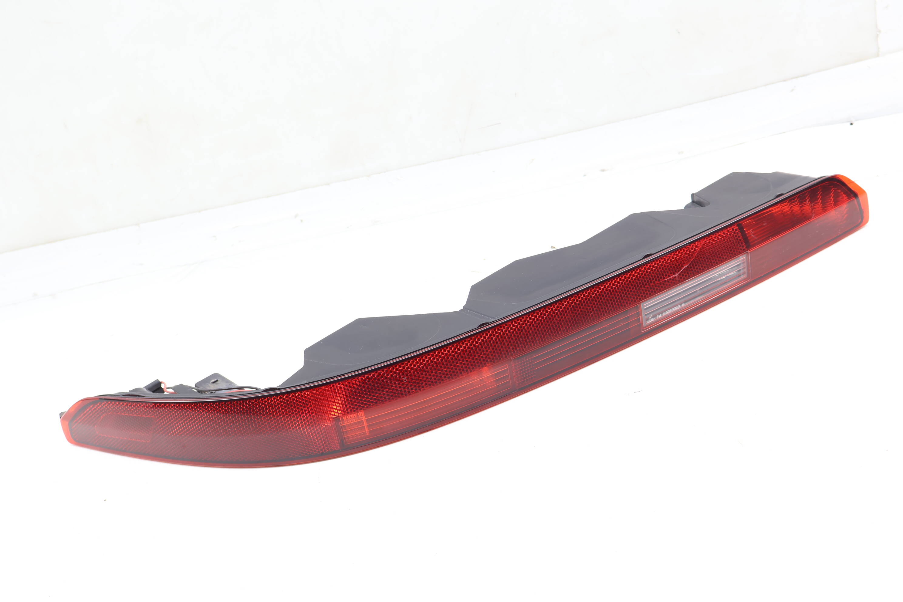 Led Bumper Tail Light / Lamp (Lower) 4M0945095A
