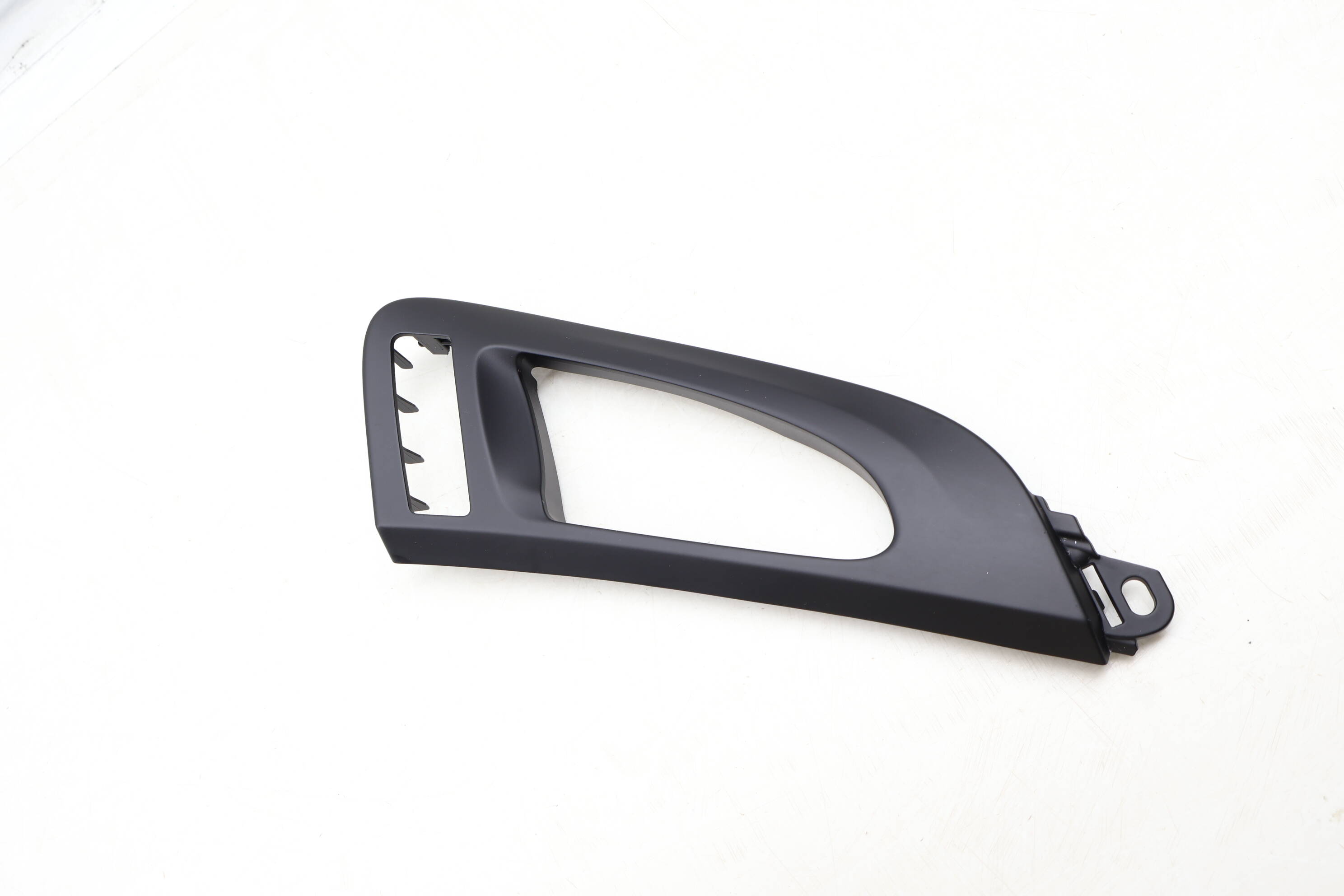 Interior Door Handle Trim 7P5837248A 95855524801