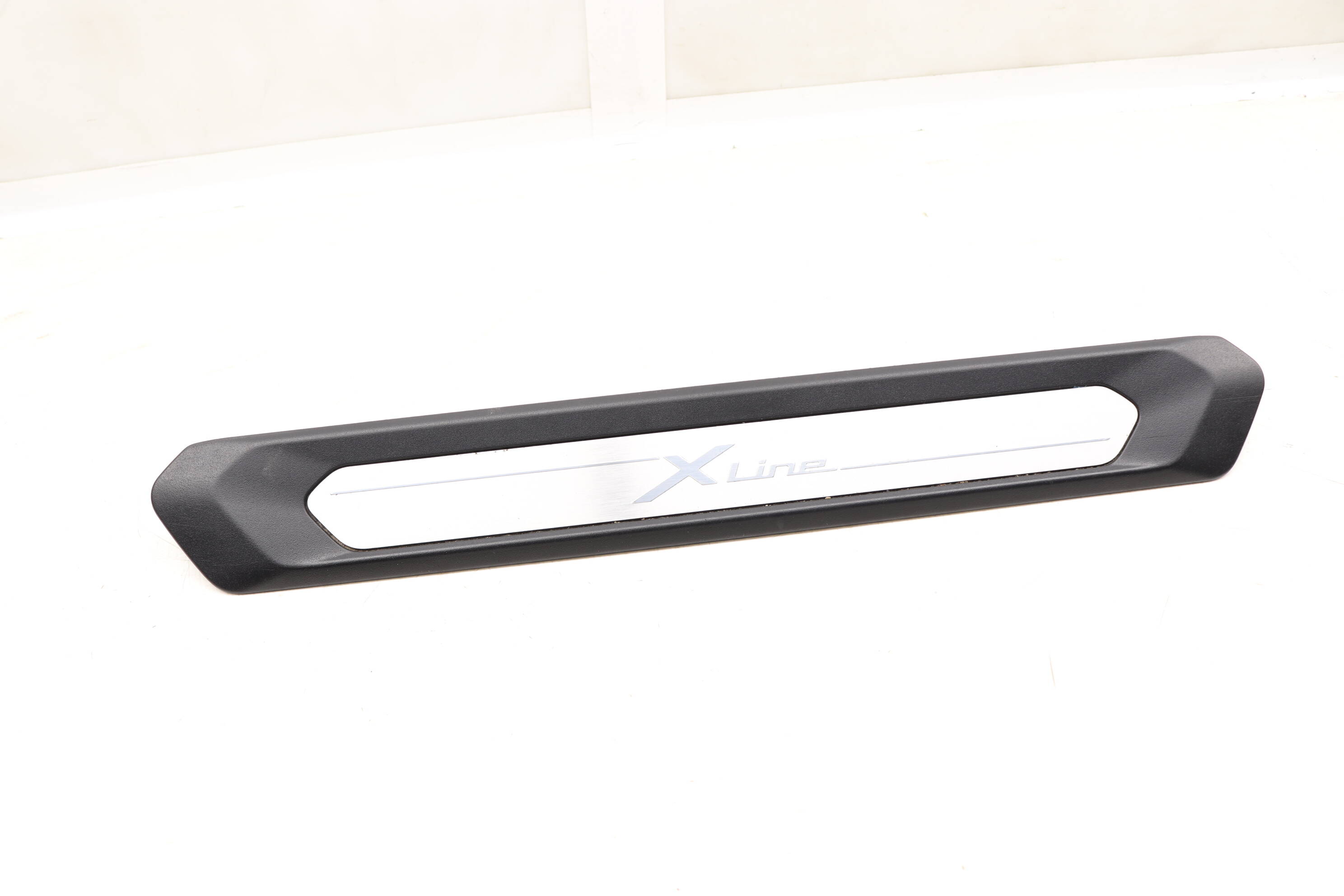 BMW Front Door Sill / Scuff Panel (Xline) (X4, X3) 51477410012
