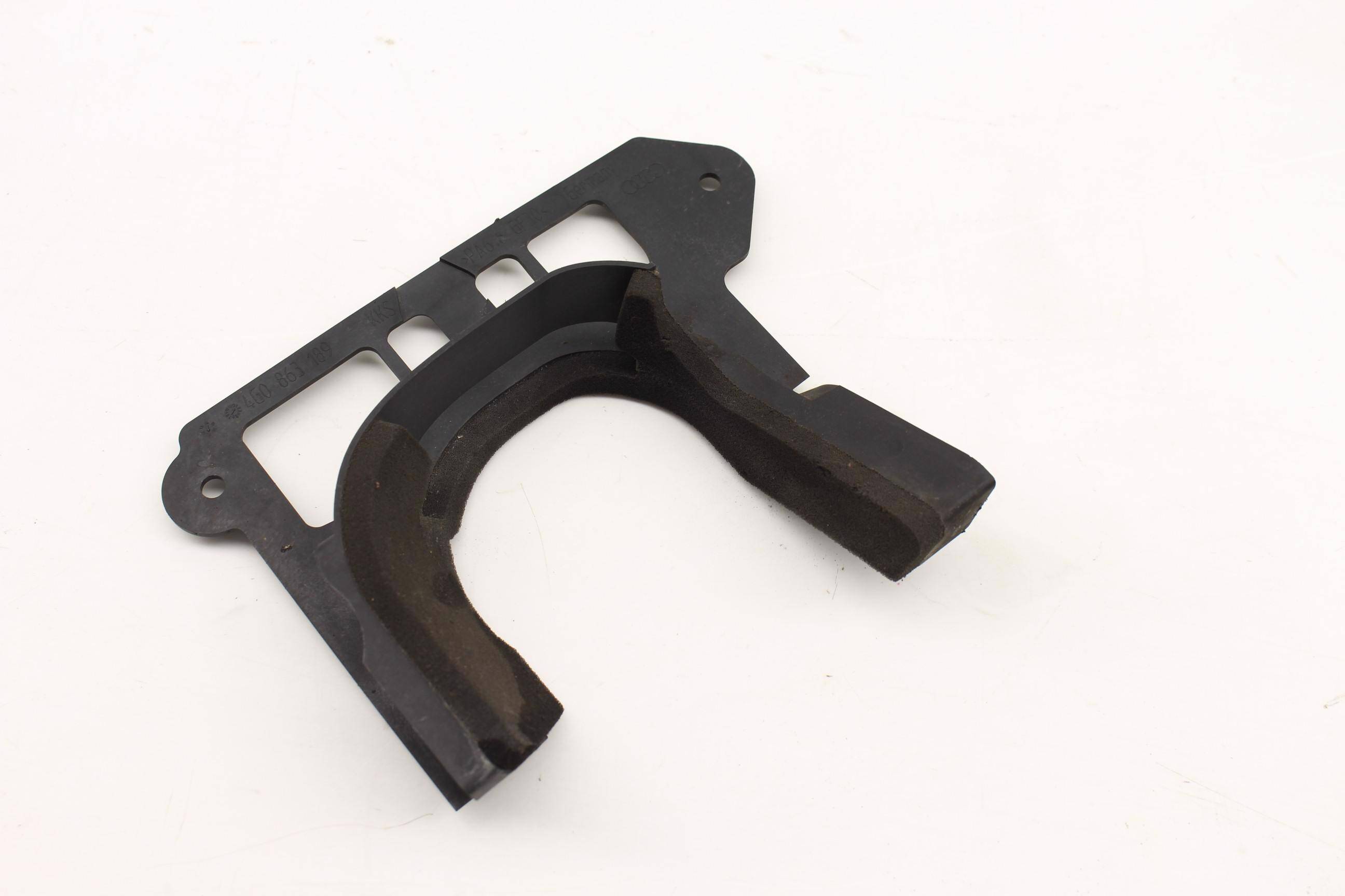 Cv / Axle Shaft Cover 4G0863189