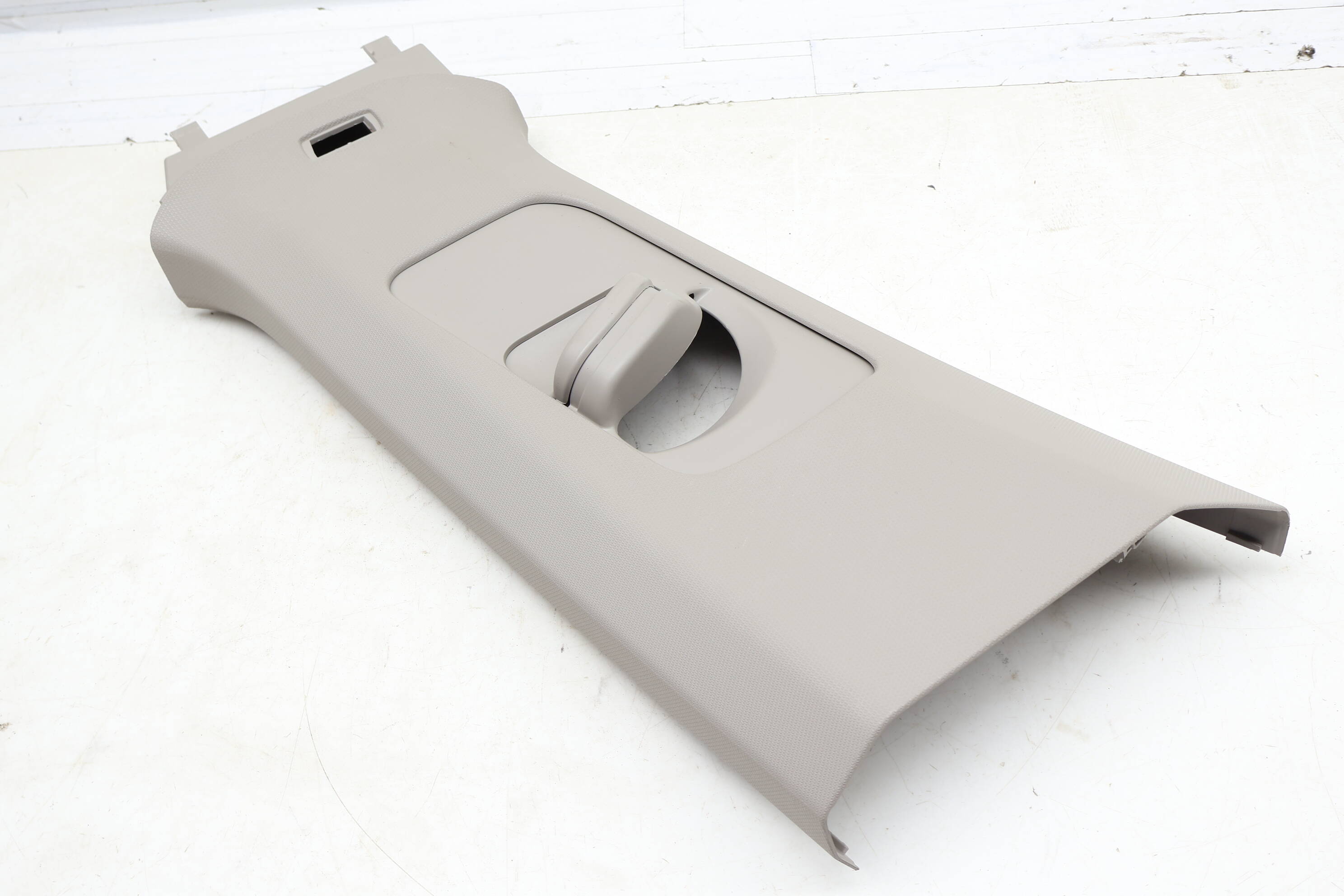 Upper B Pillar Trim / Panel 3CN867243B