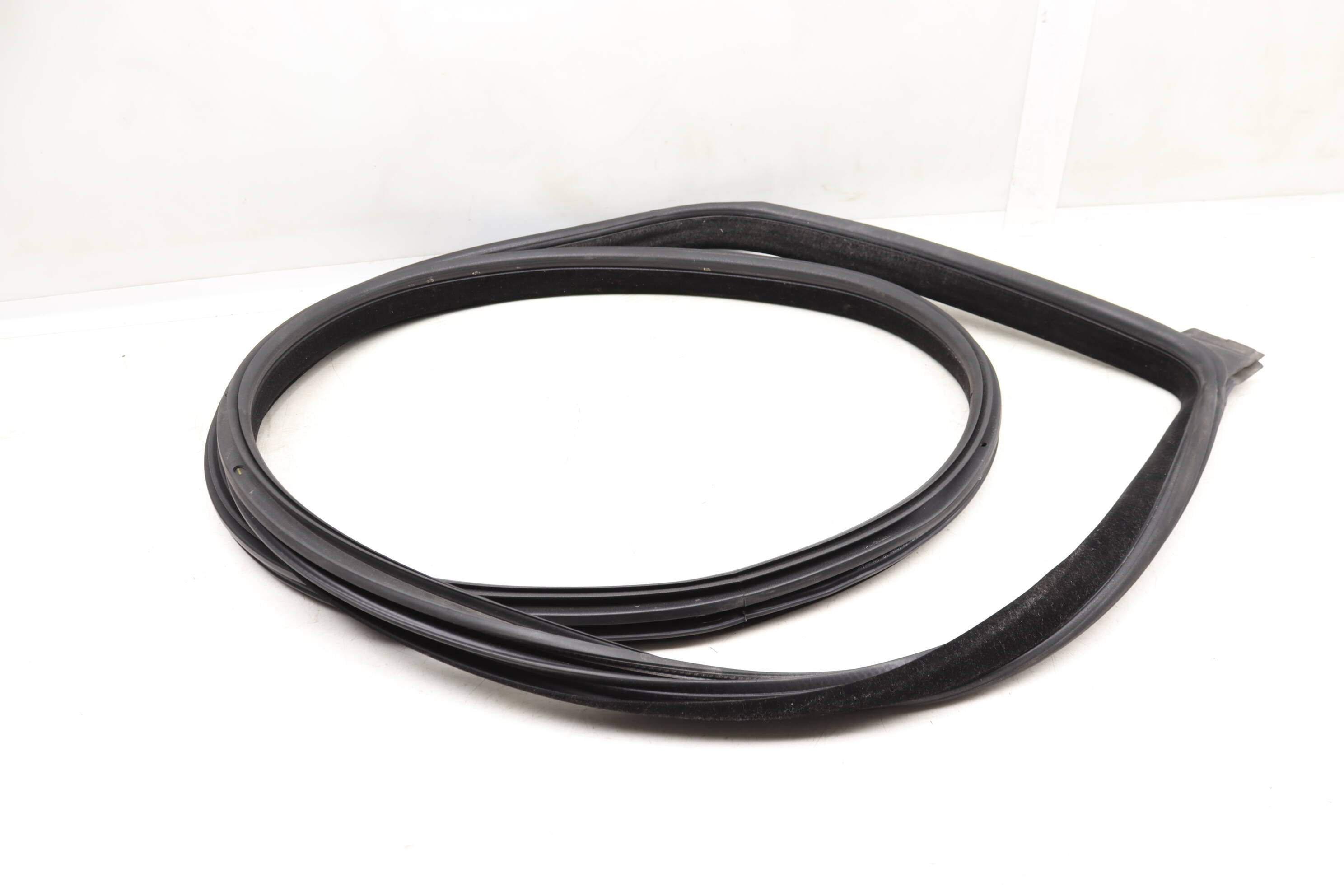 Door Seal / Weather Stripping 51337275298