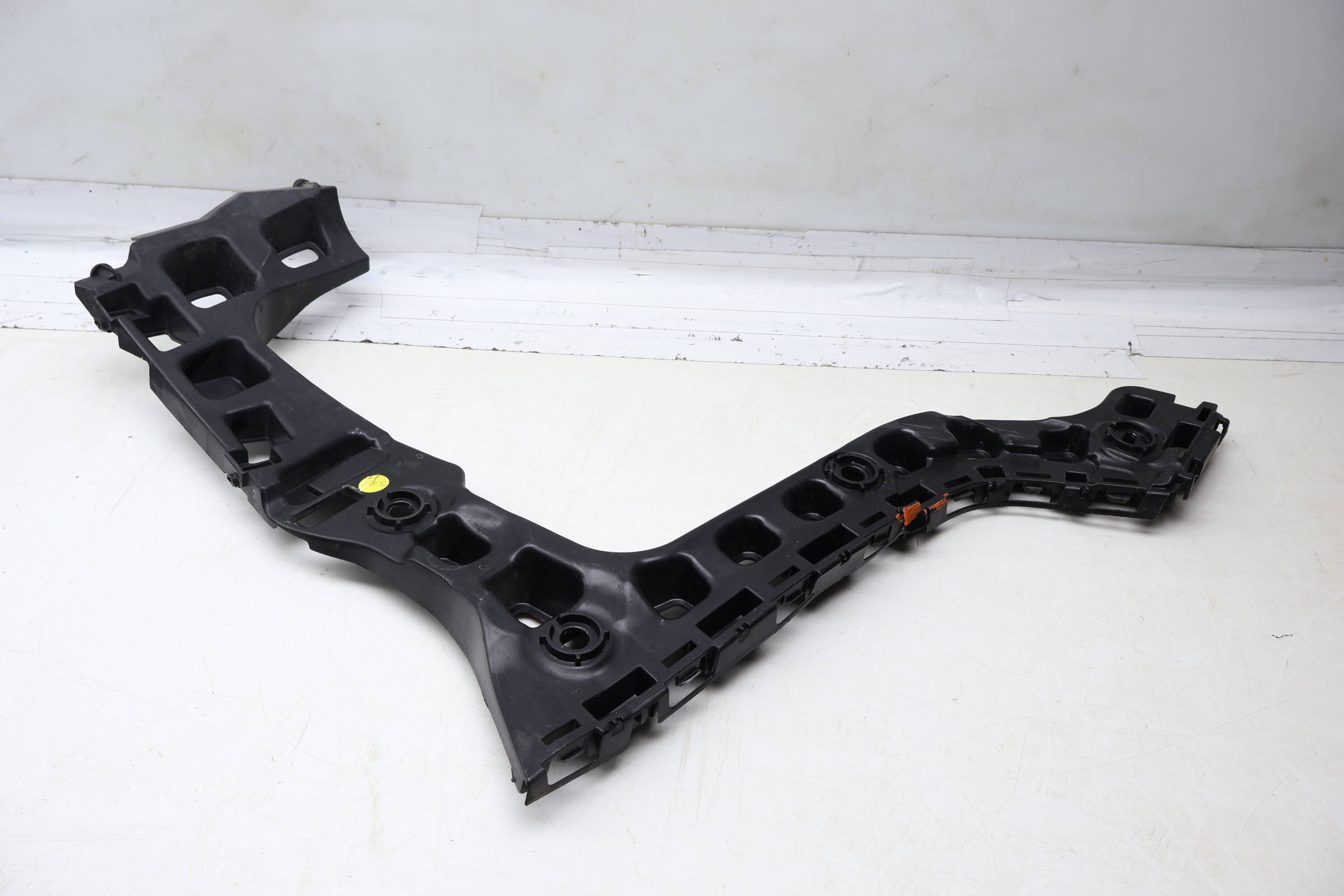 Bumper Mount Bracket (Side) 3CN807393D