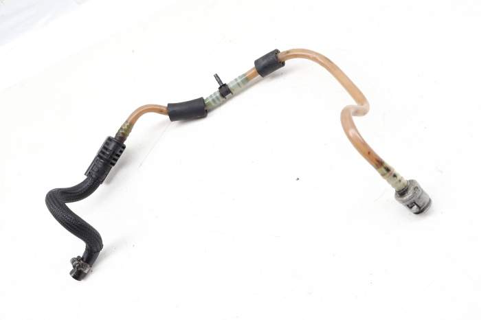 Fuel Line / Pipe (Feed) 13537806960 main product photo