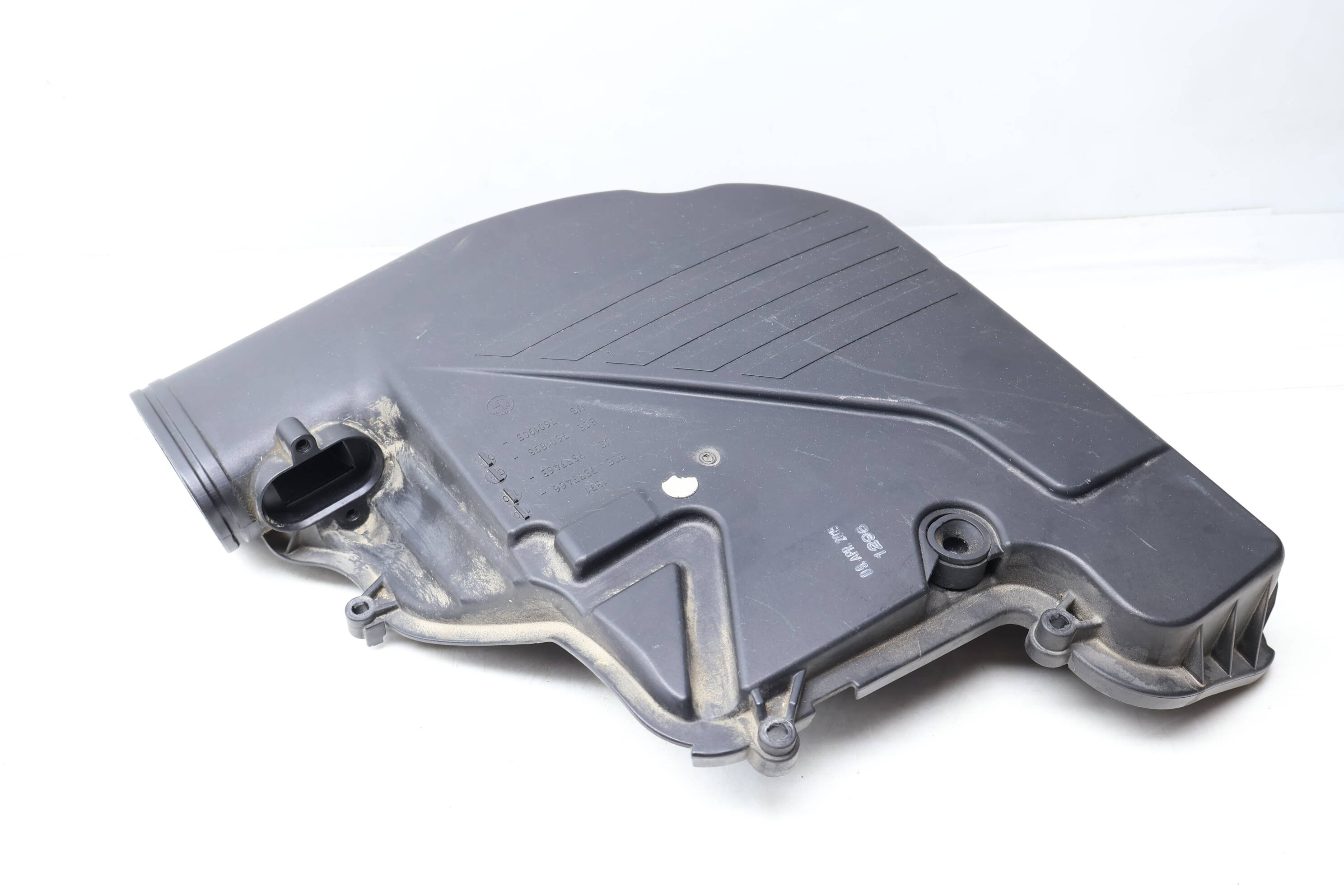 Engine Air Filter Box / Housing (Upper Half) 13717577463