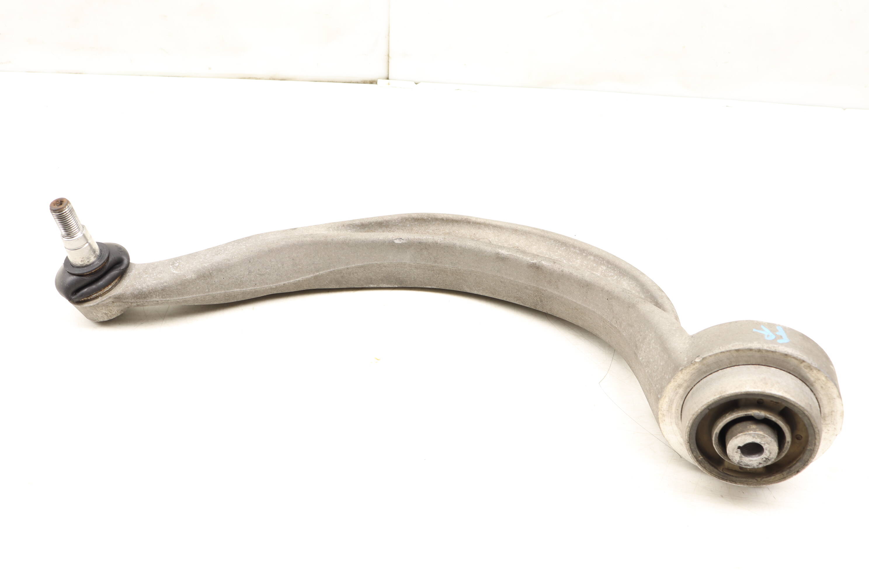 Lower Rearward Control Arm 4G0407694J