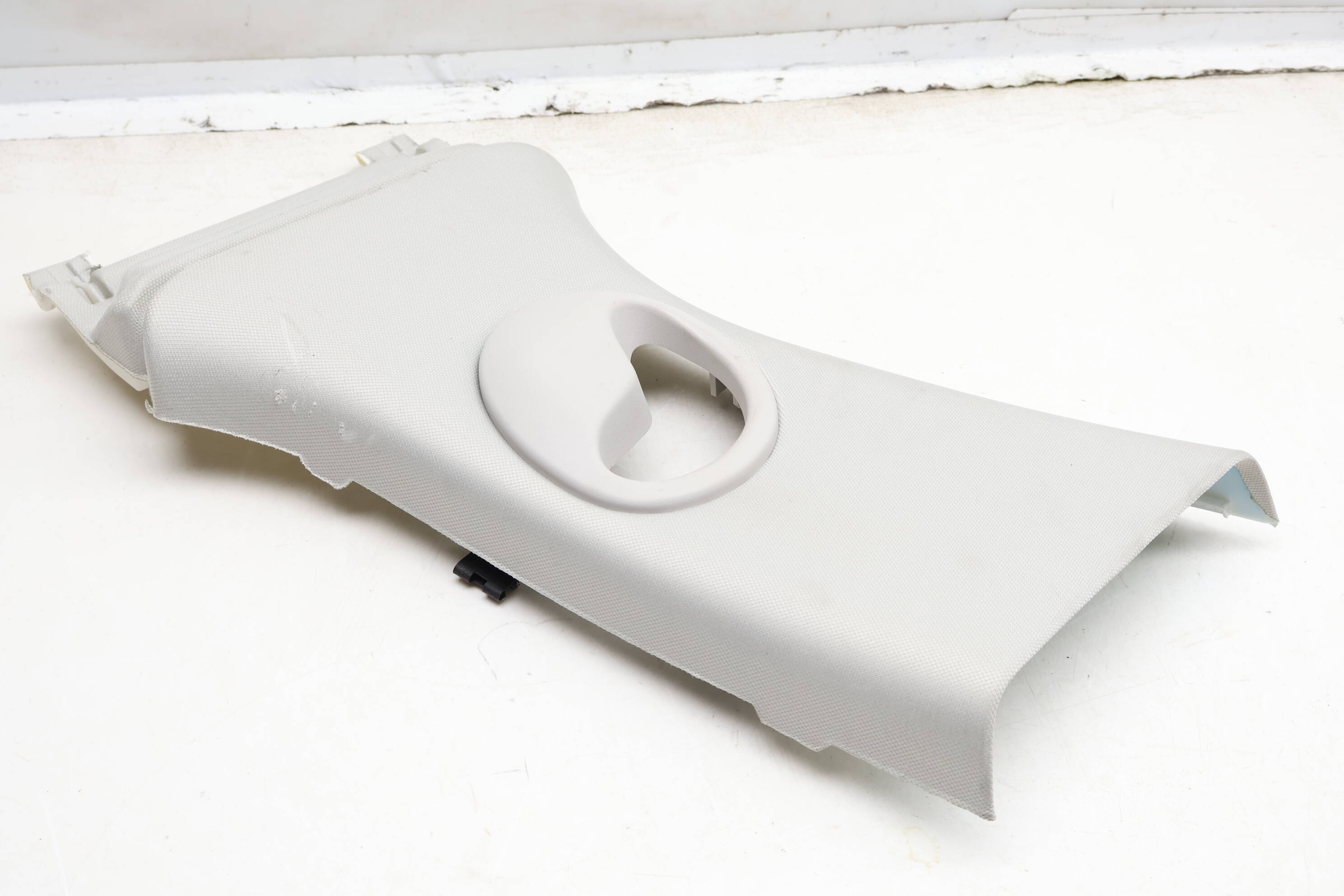 Upper B Pillar Trim / Panel J8A224397B