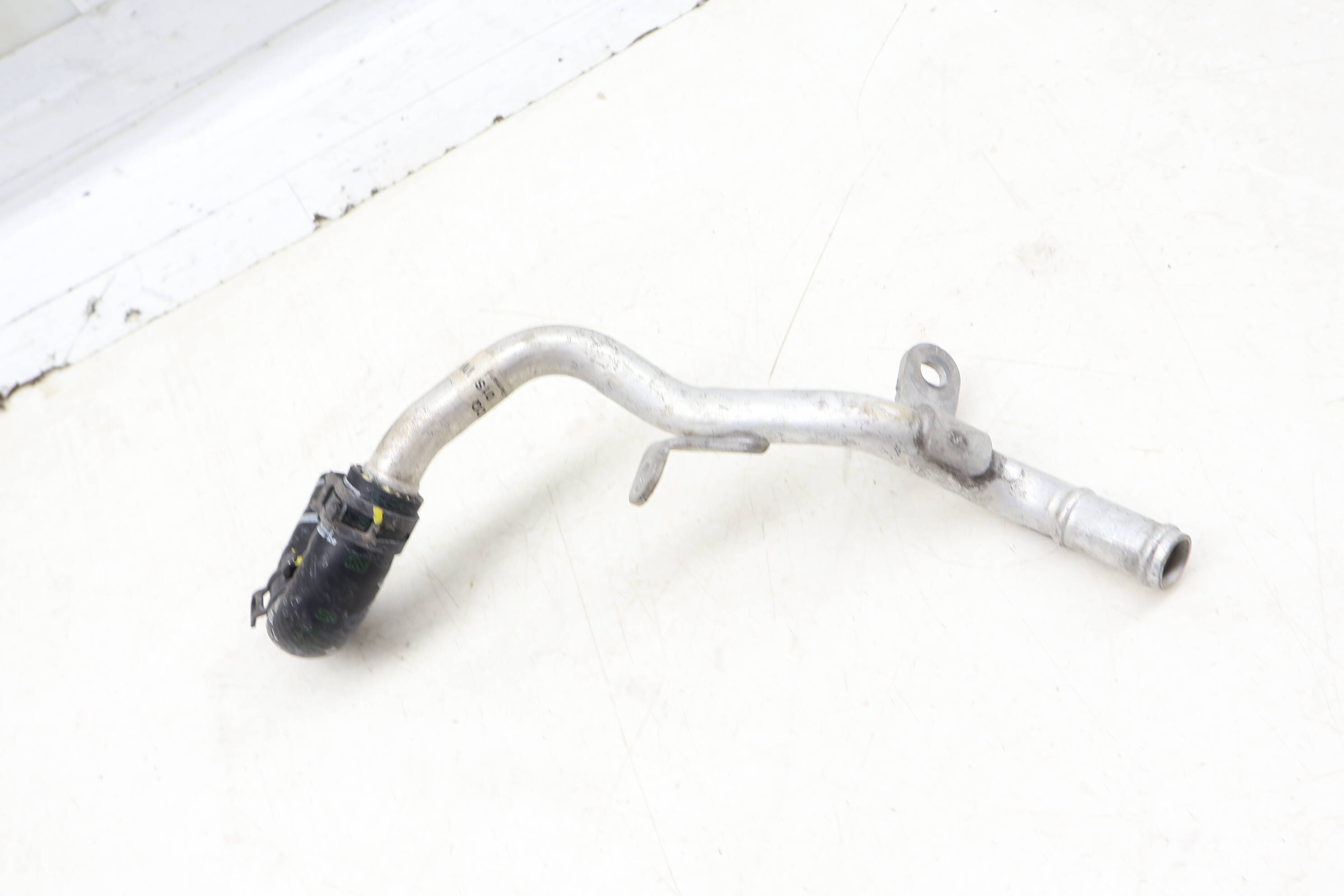 Transmission Oil Cooler Line / Pipe 4M0121485CQ