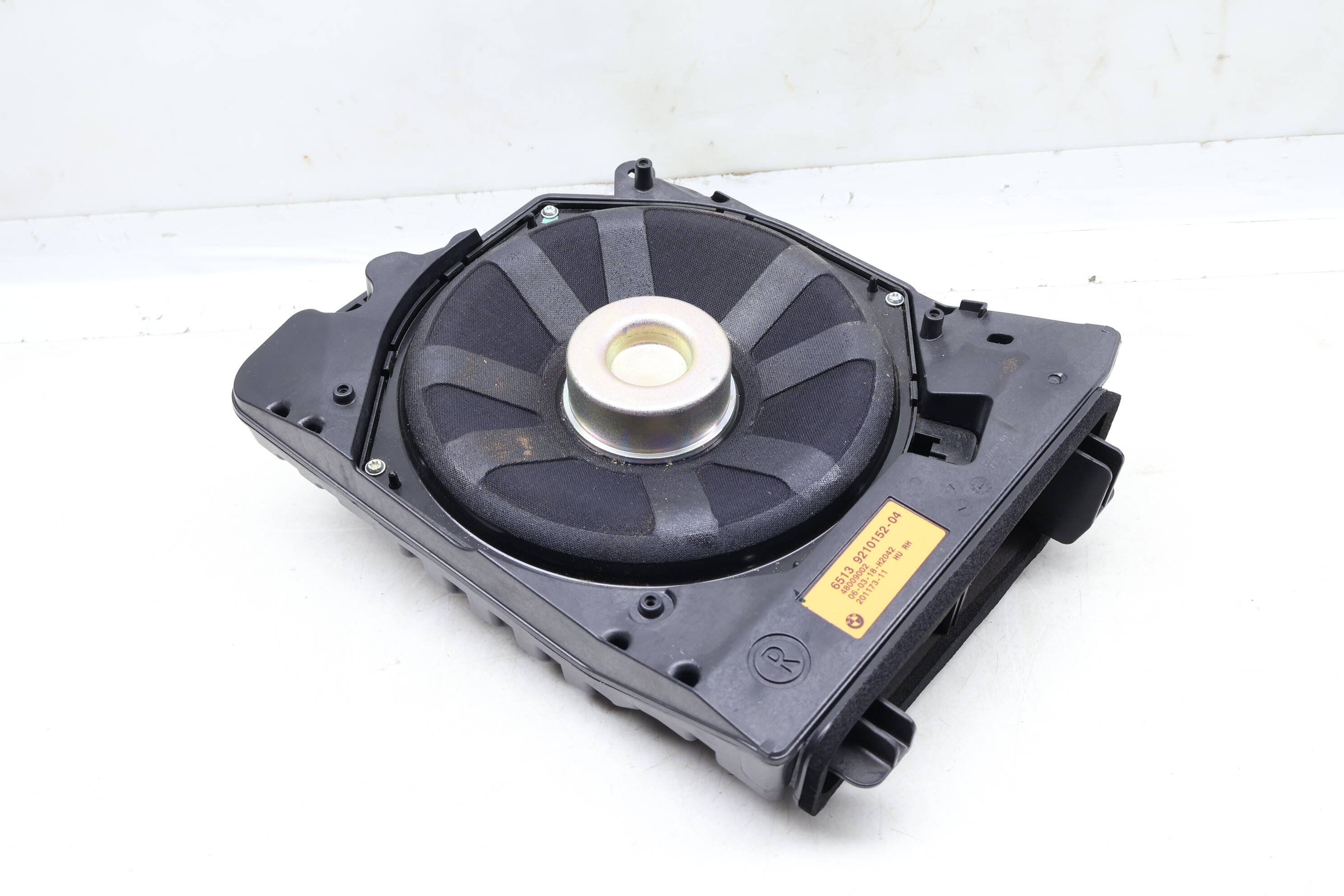 Subwoofer&#x20;Speaker&#x20;&#x2F;&#x20;Woofer&#x20;&#x28;Harman&#x20;Kardon&#x29;&#x20;65139210152