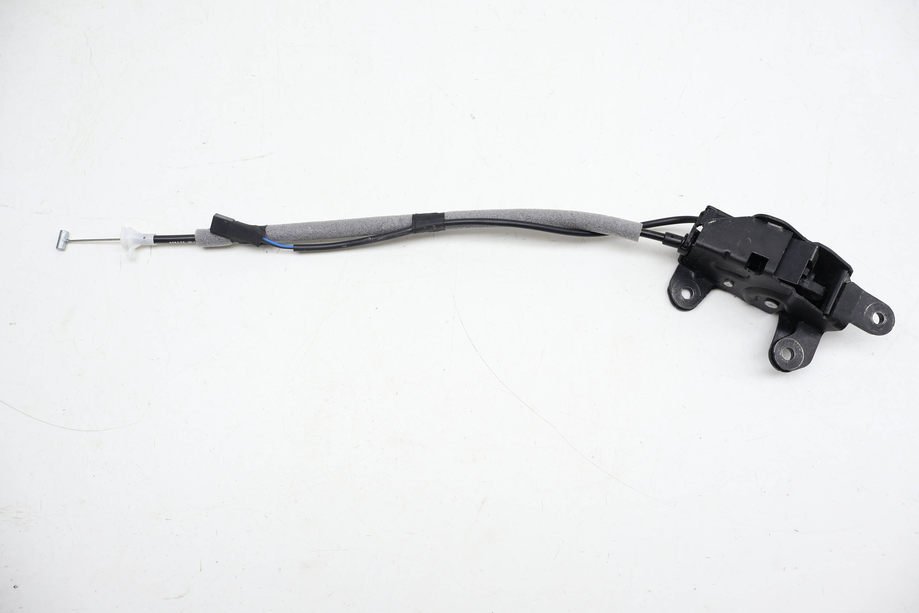 Lower Trunk Hatch Latch / Lock 51247351058