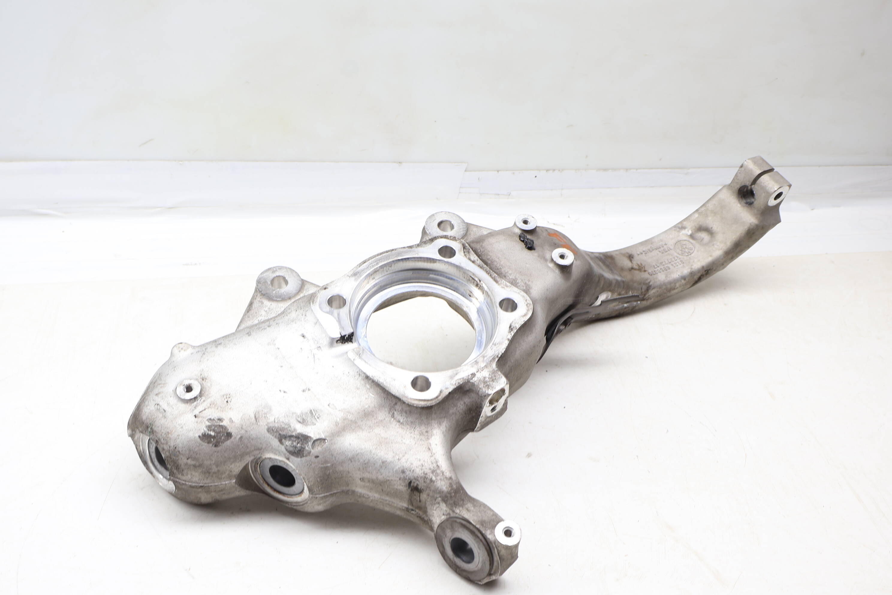 Spindle Knuckle / Wheel Bearing Housing 31216869870