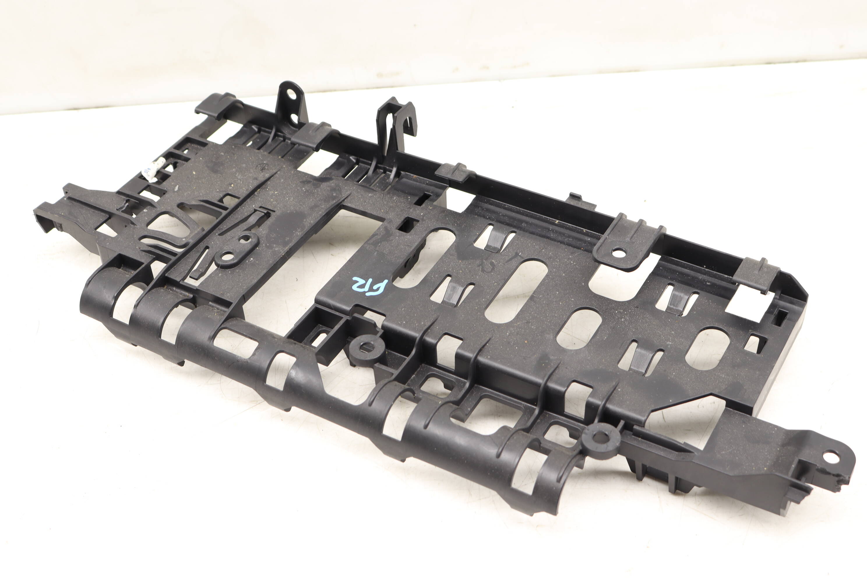 Seat Control Module Mount Bracket 0009111175