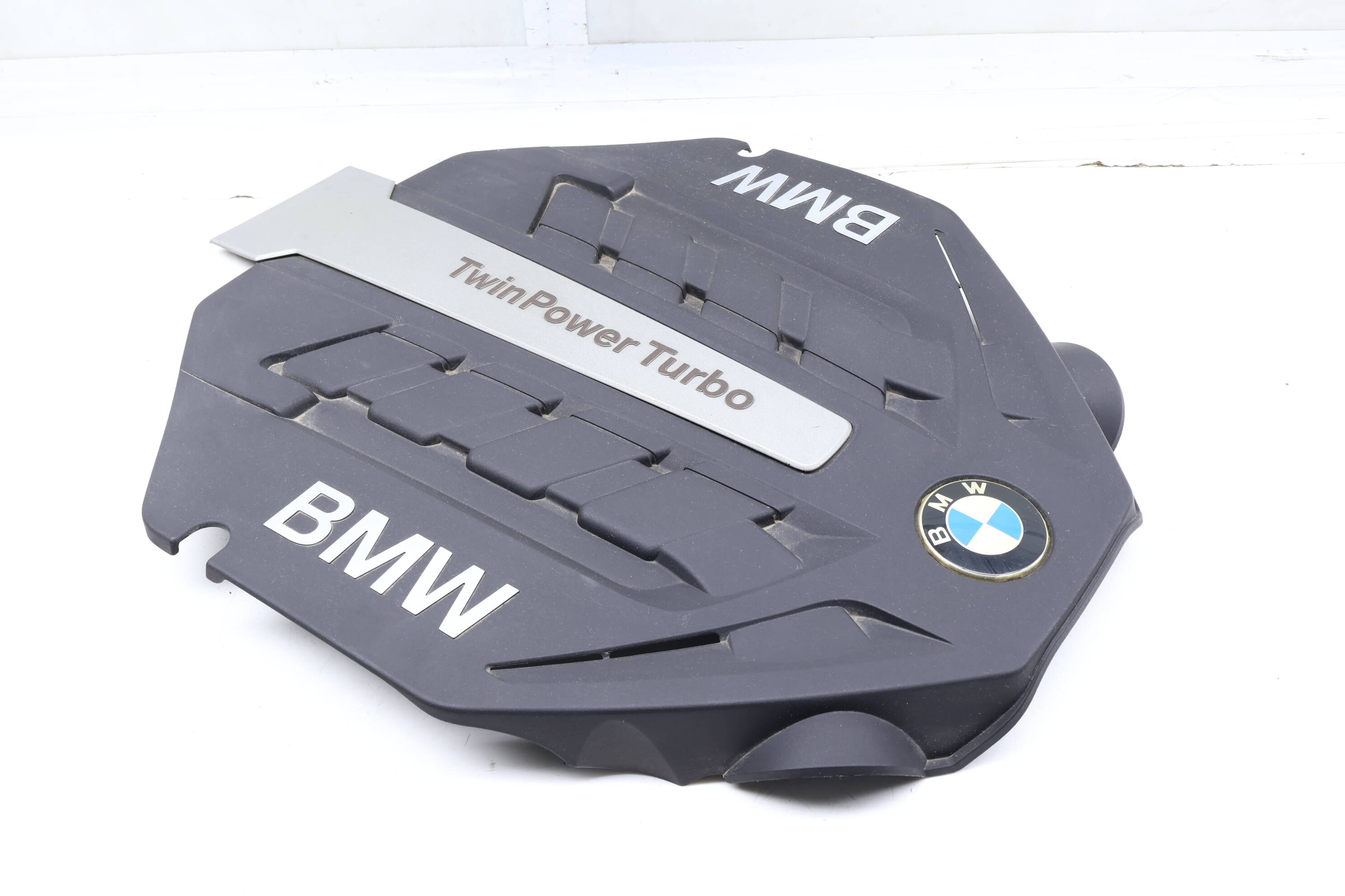 Engine Cover 13717577456