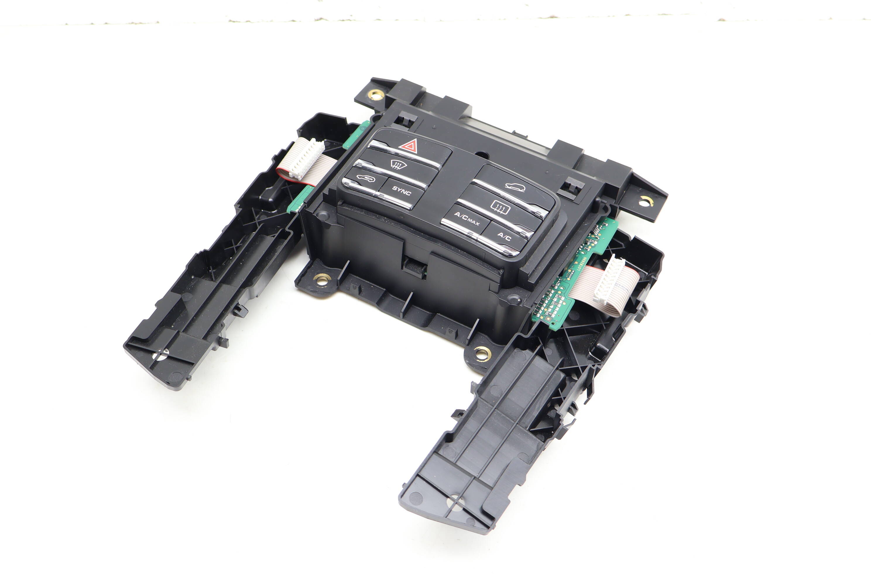 Ac Climate Control / Temp Switch Unit 7P5907040CC