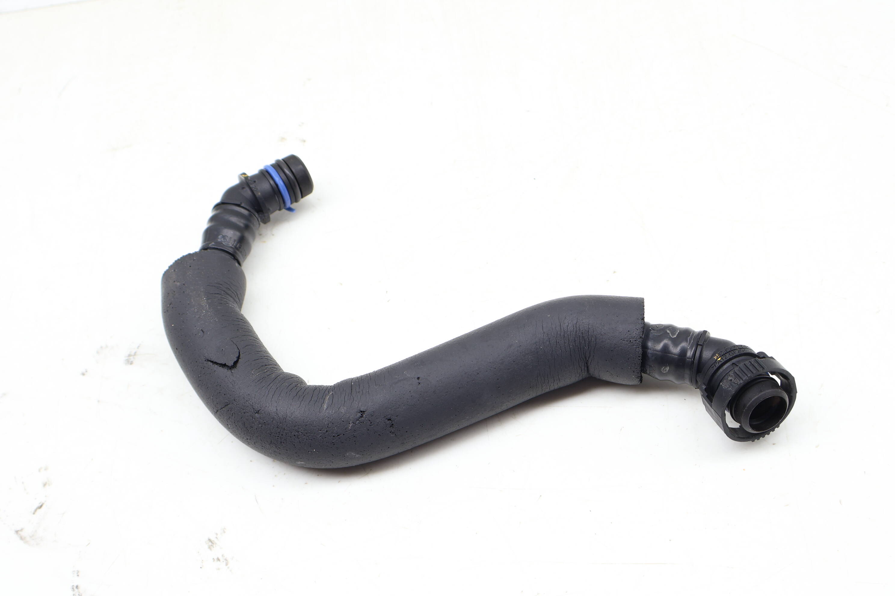 Pcv Breather Hose / Line 06J103221A