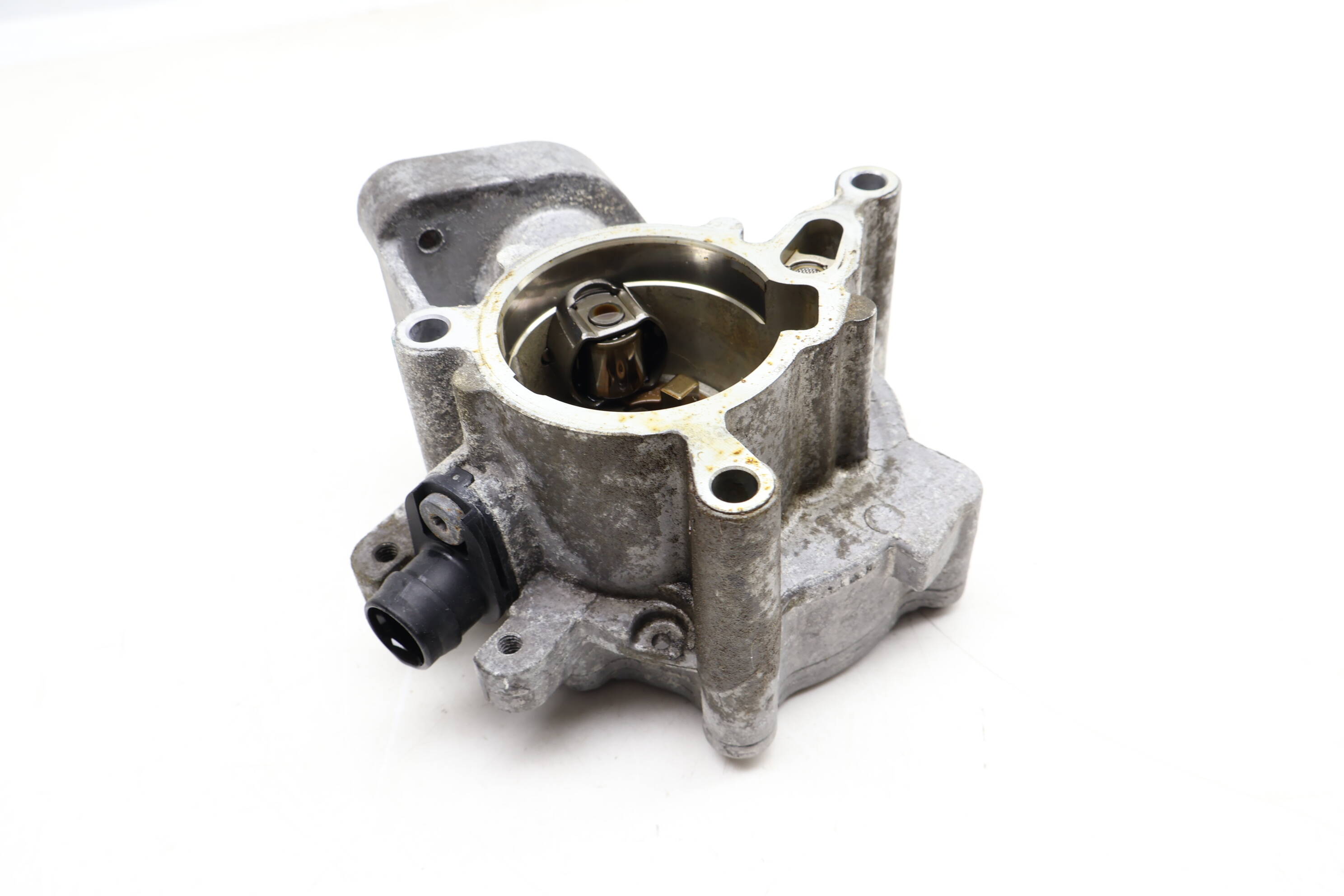 Vacuum Pump 06K145100AE