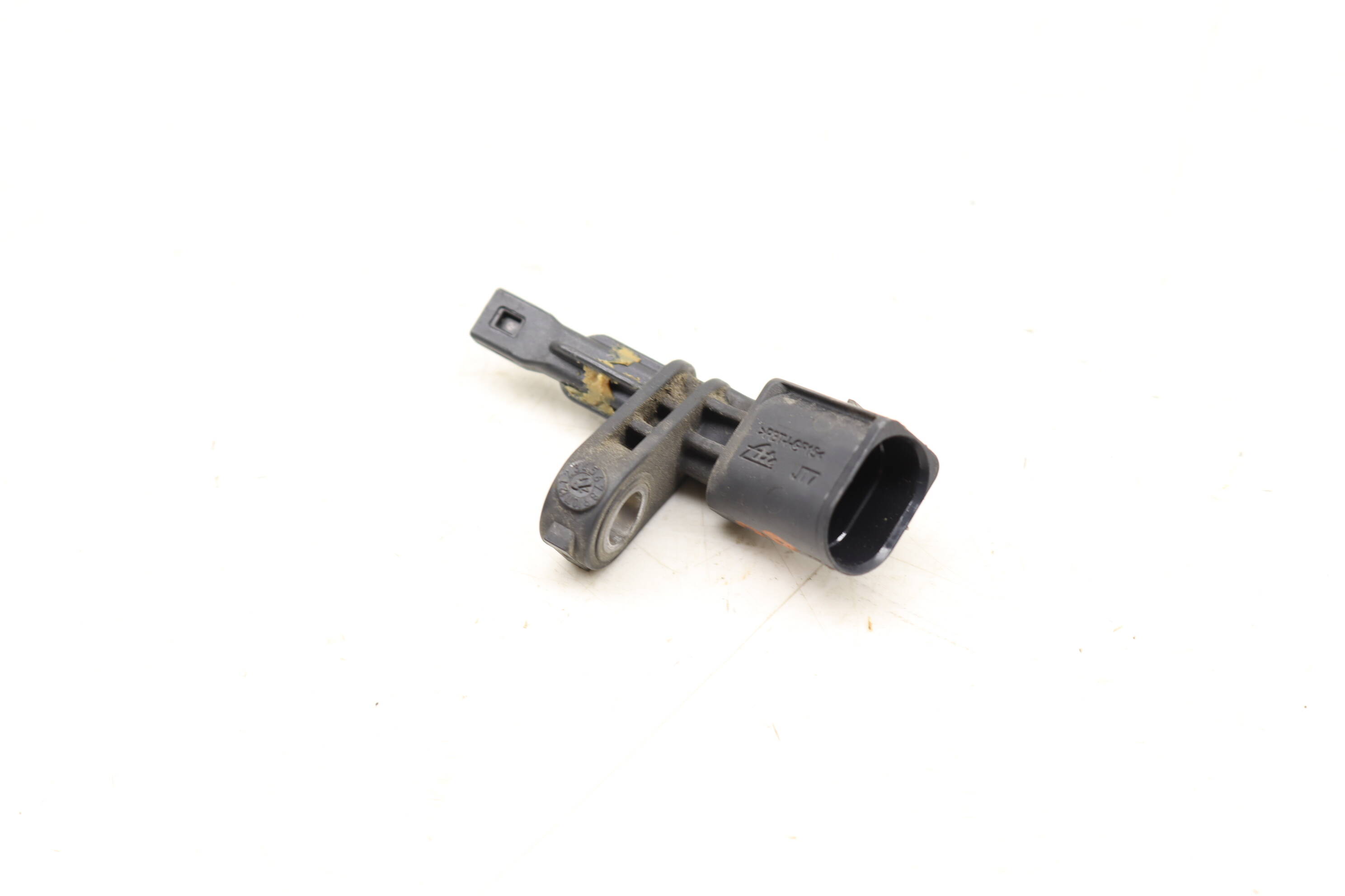 その他 aro Amazon.com: URO Parts WHT003858 ABS Speed Sensor, Rear Right