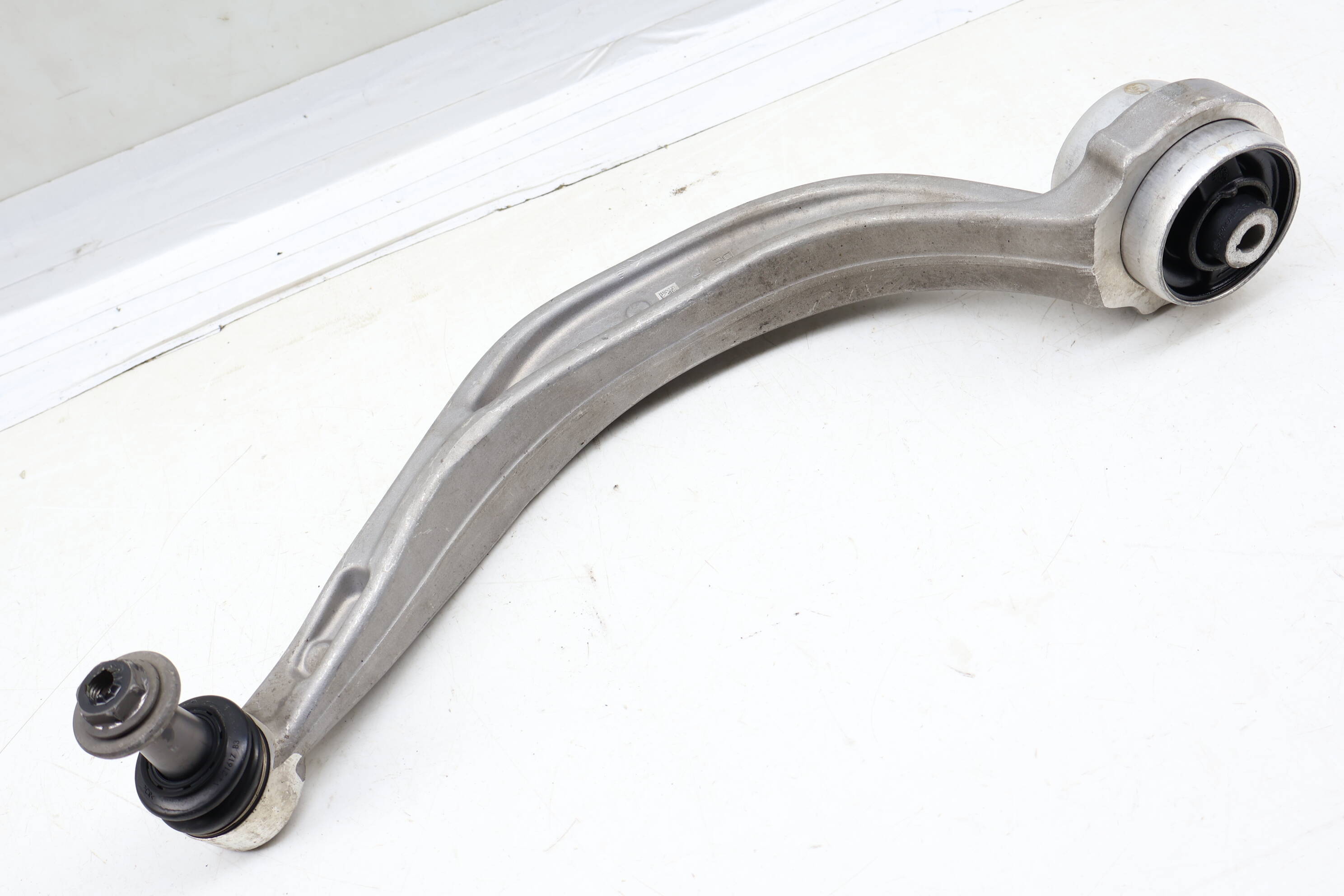 Lower&#x20;Control&#x20;Arm&#x20;&#x28;Rearward&#x29;&#x20;80A407696D