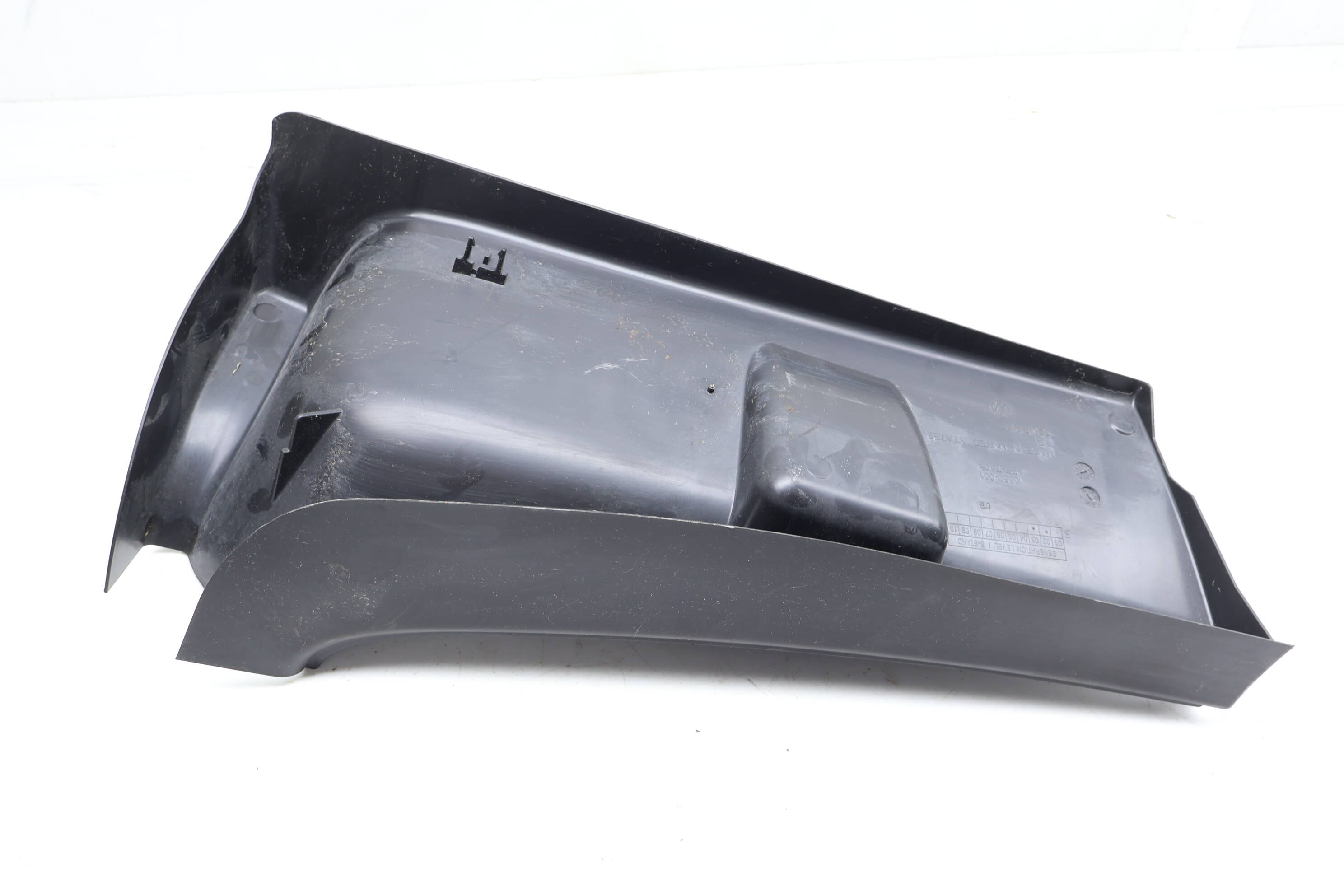 Cabin Air Intake Duct / Screen Cover 3CN815159