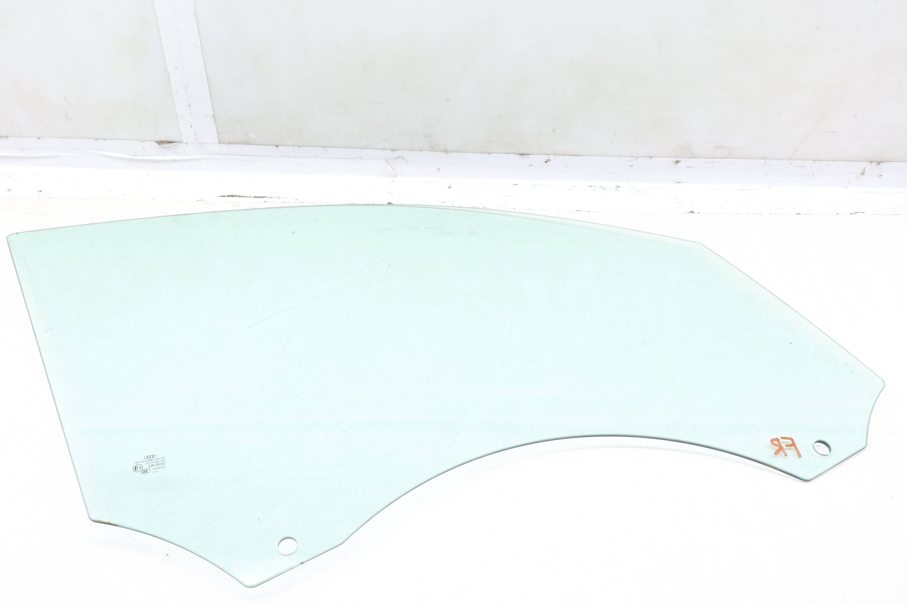 Door Window Glass 8R0845202C