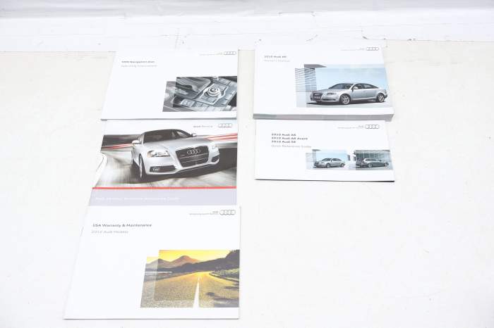 2010 Owners Manual 1025614F223 main product photo