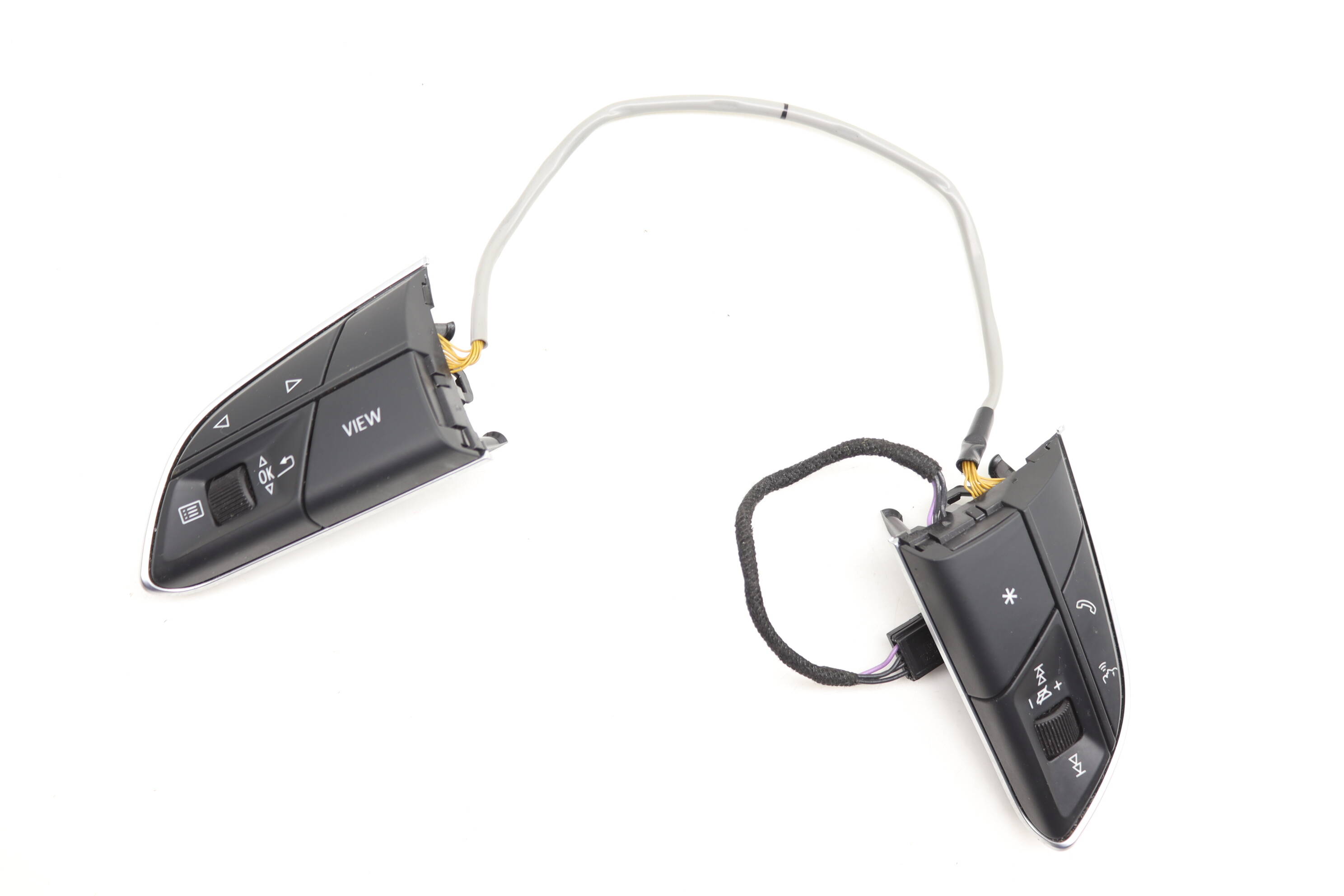 Steering Wheel Control Switch / Button Set 4M8951523