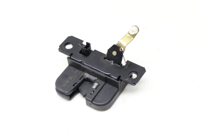 Upper Trunk Lock / Latch 7L5827505 95551250500 main product photo
