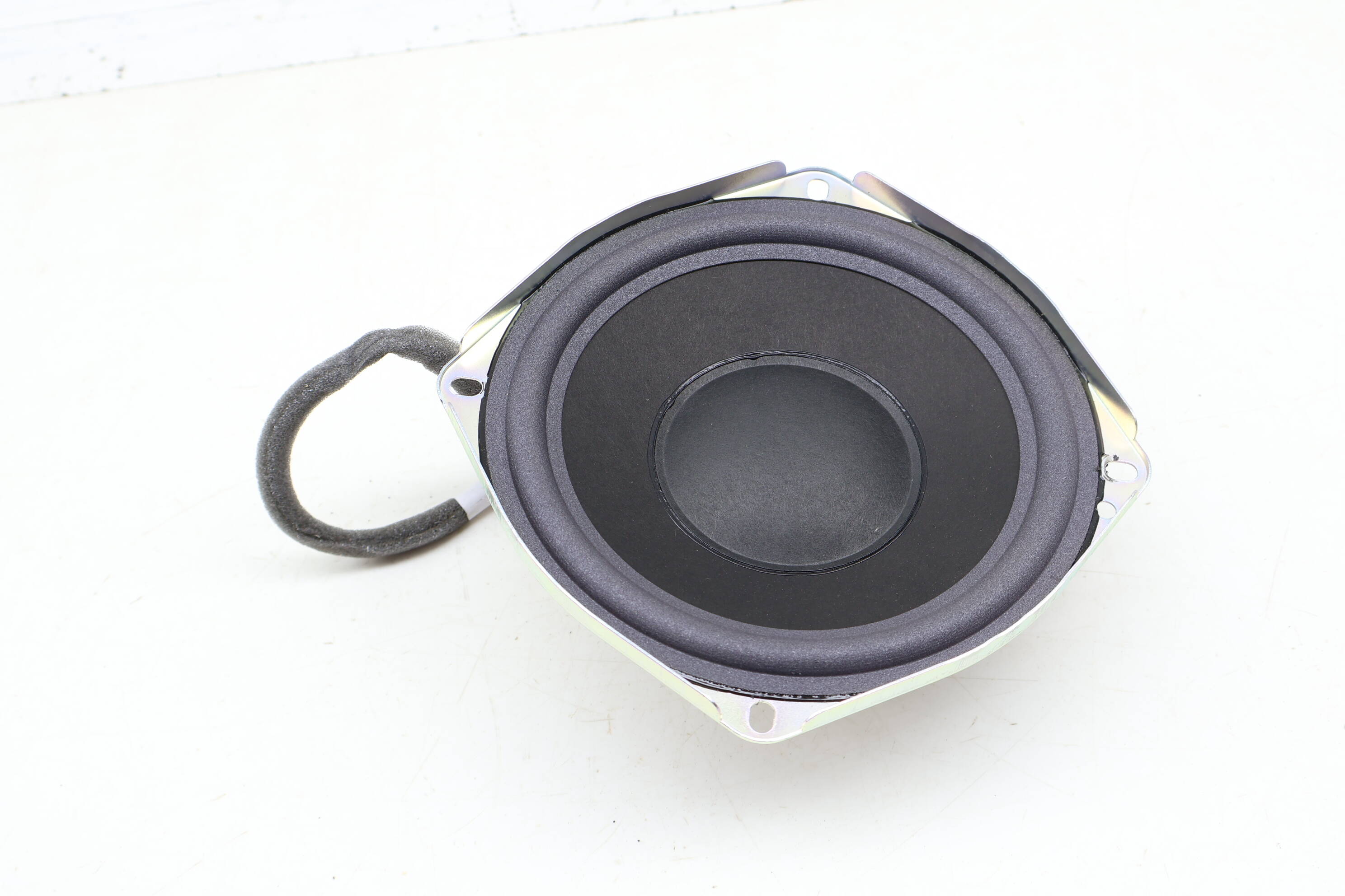 Subwoofer / Bass Box Speaker 8R0035382