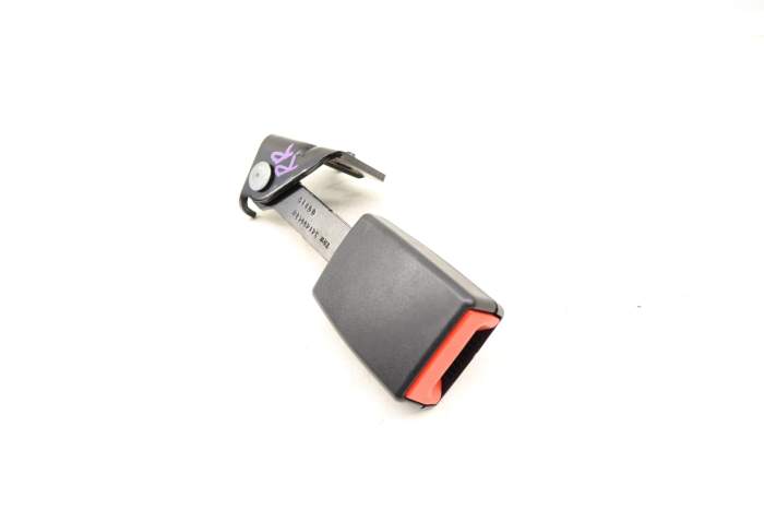 Seat Belt Buckle / Receiver 72117347726 main product photo