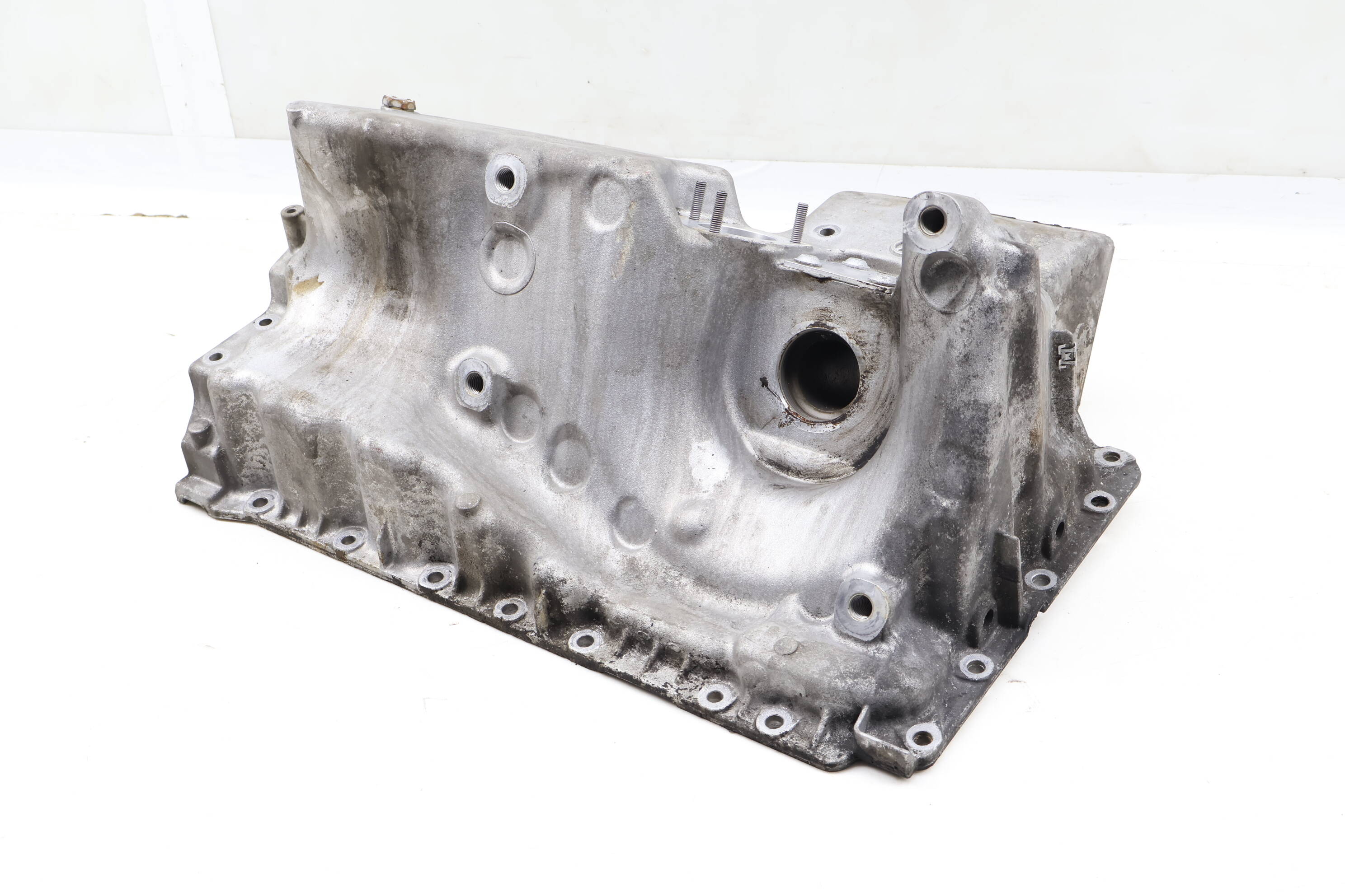 Engine Oil Pan 11137601942